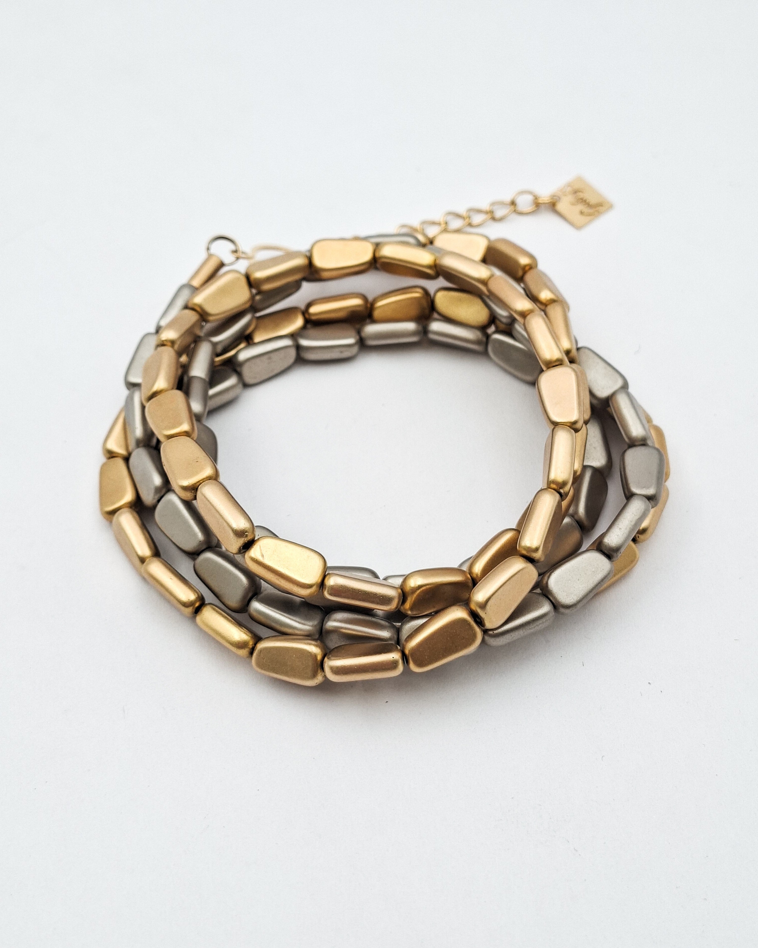 שרשרת ארוכה מגדלים