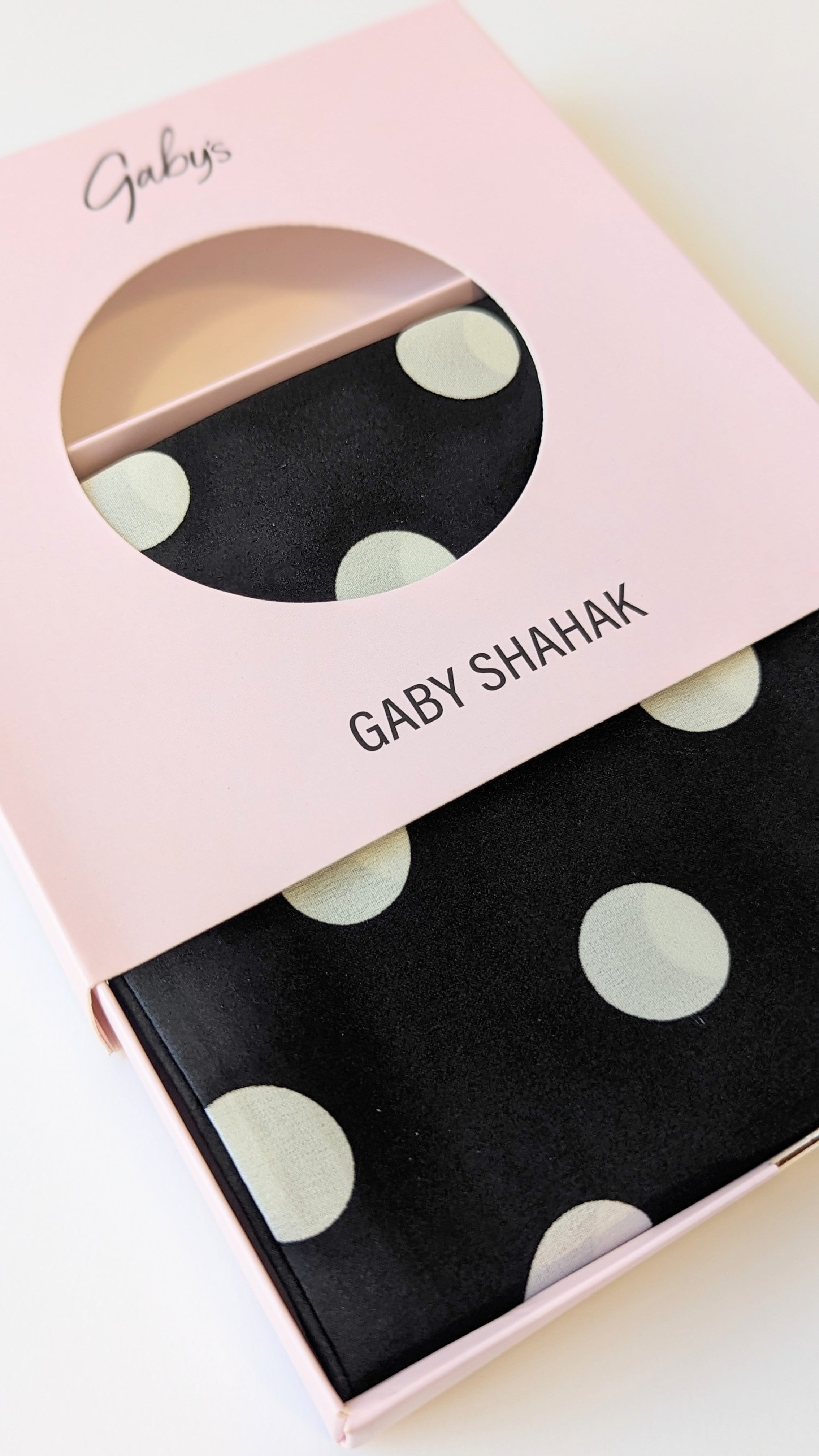 מטפחת דוט שחור לבן