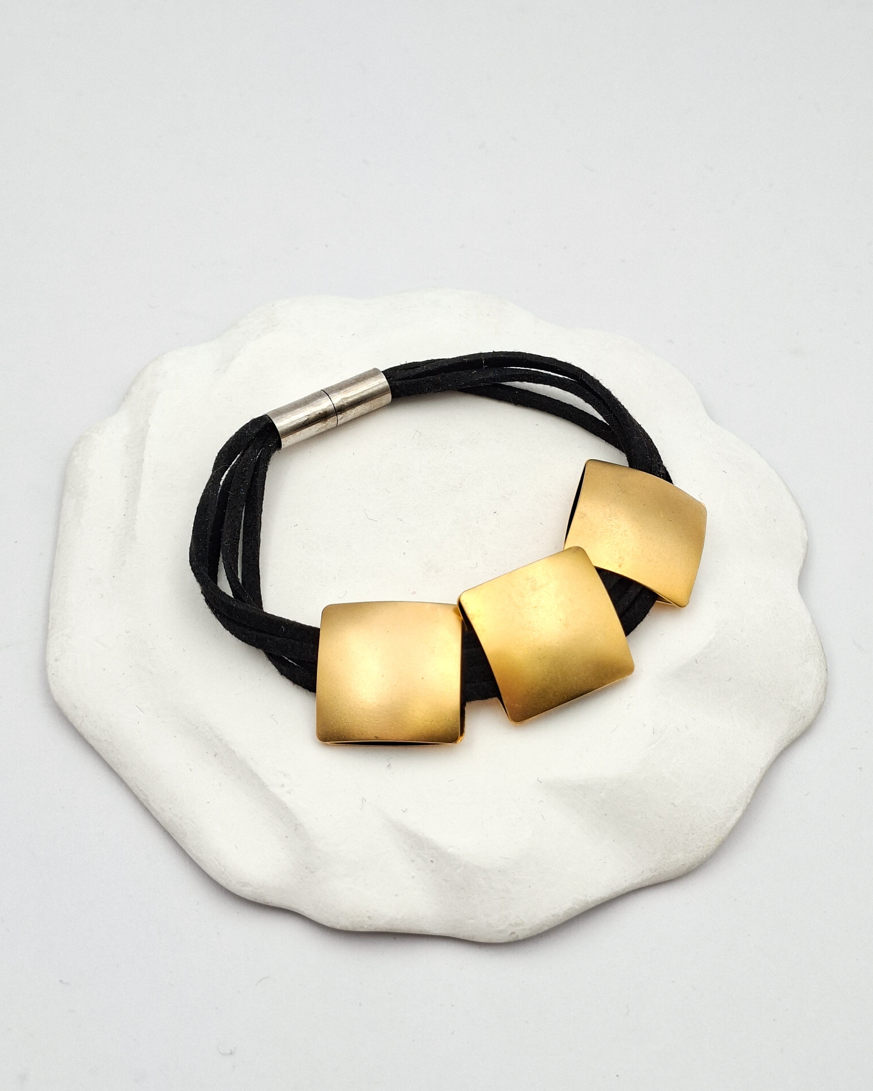 צמיד כריות מגנט