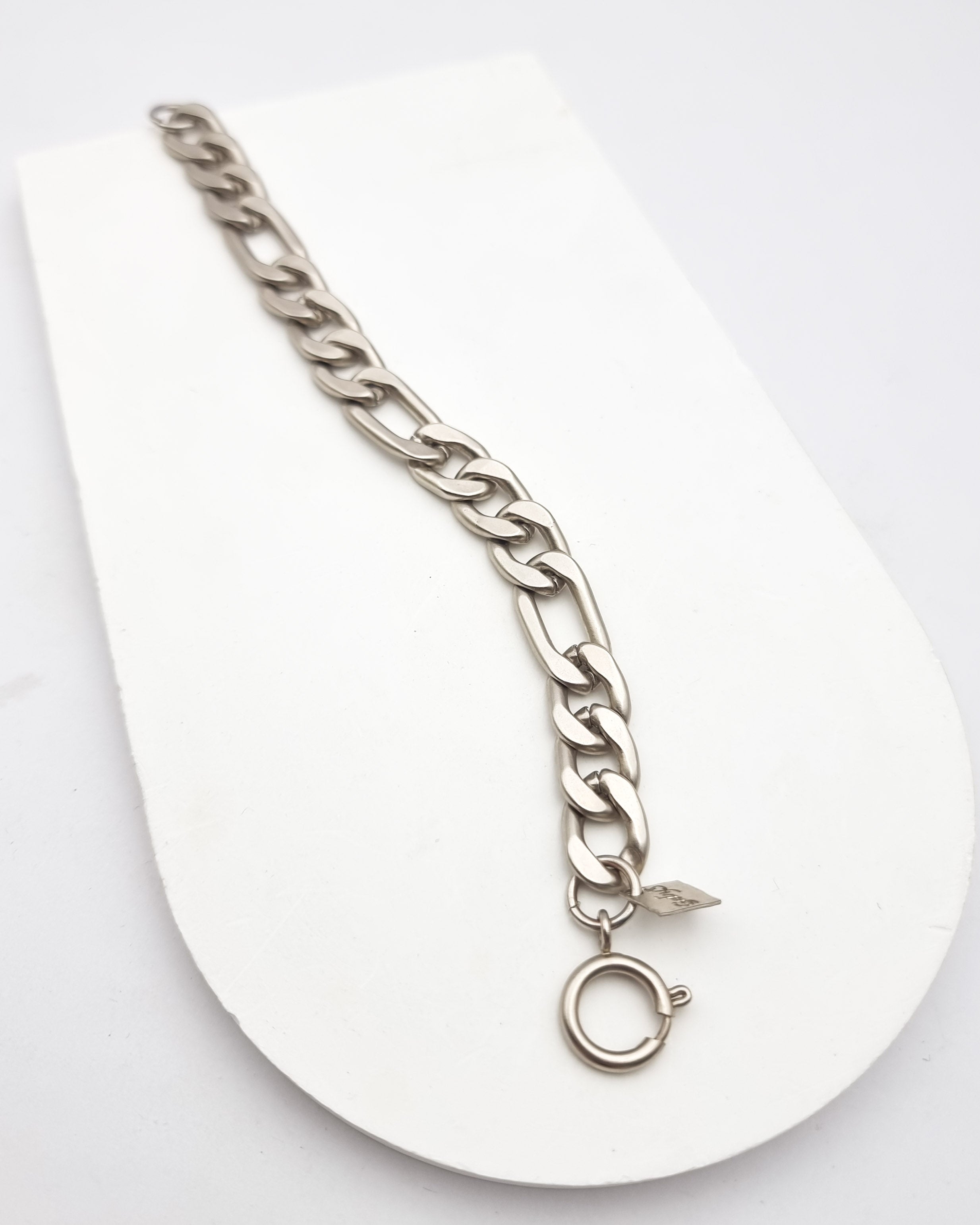 צמיד גורמט עבה מעוגל