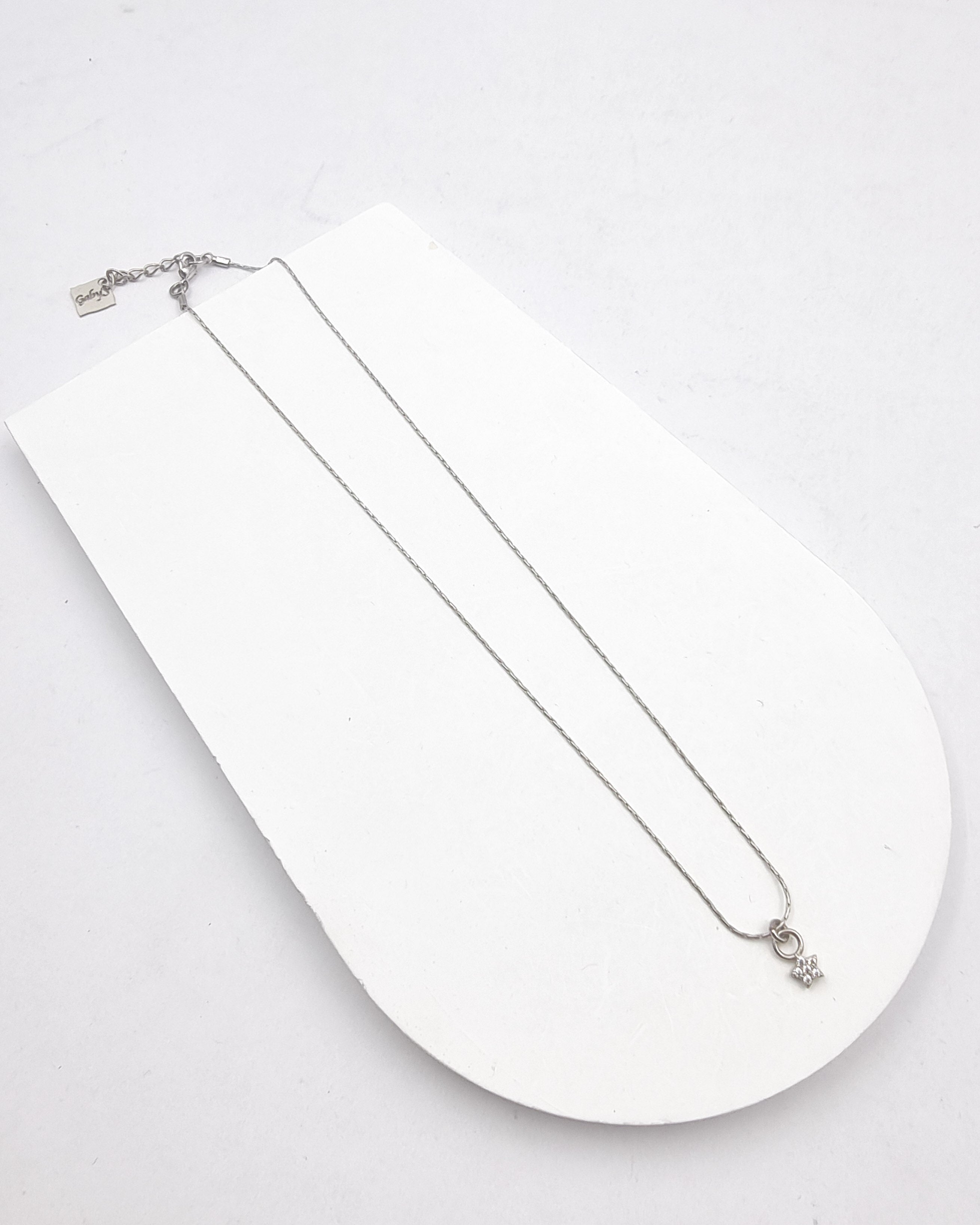 שרשרת כוכב זירקונים