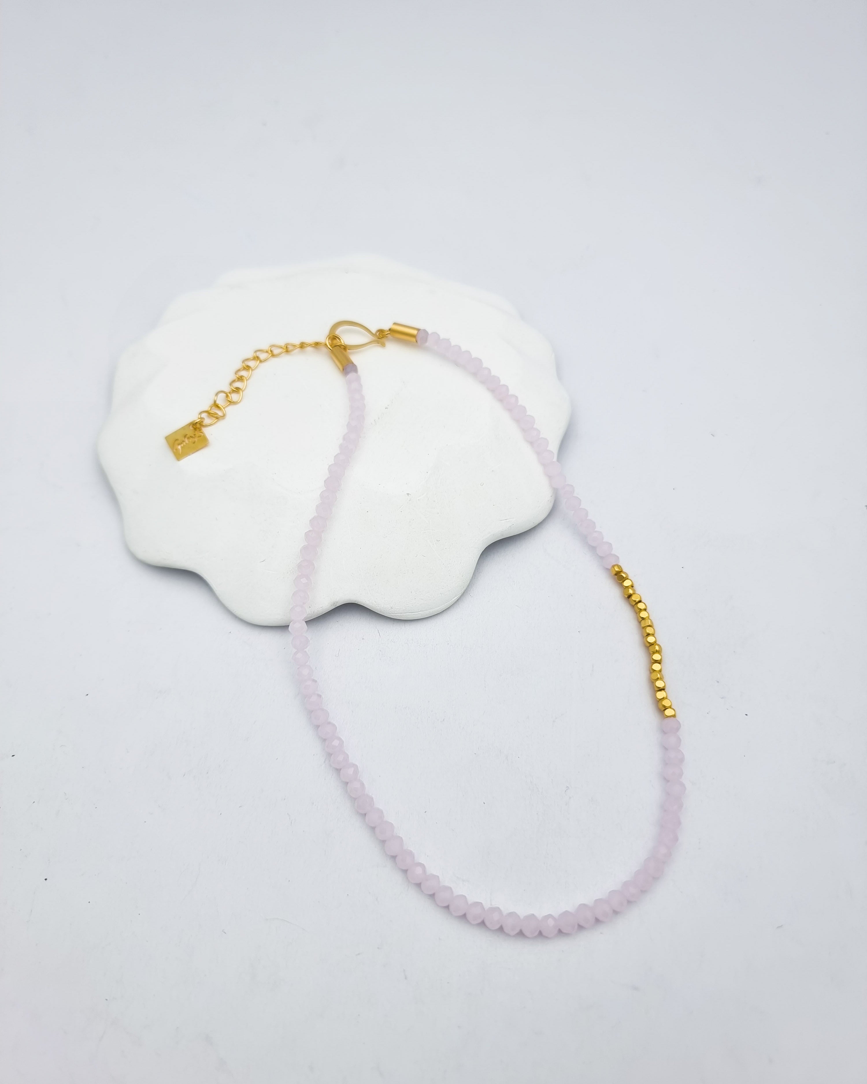 שרשרת קריסטלים לינה