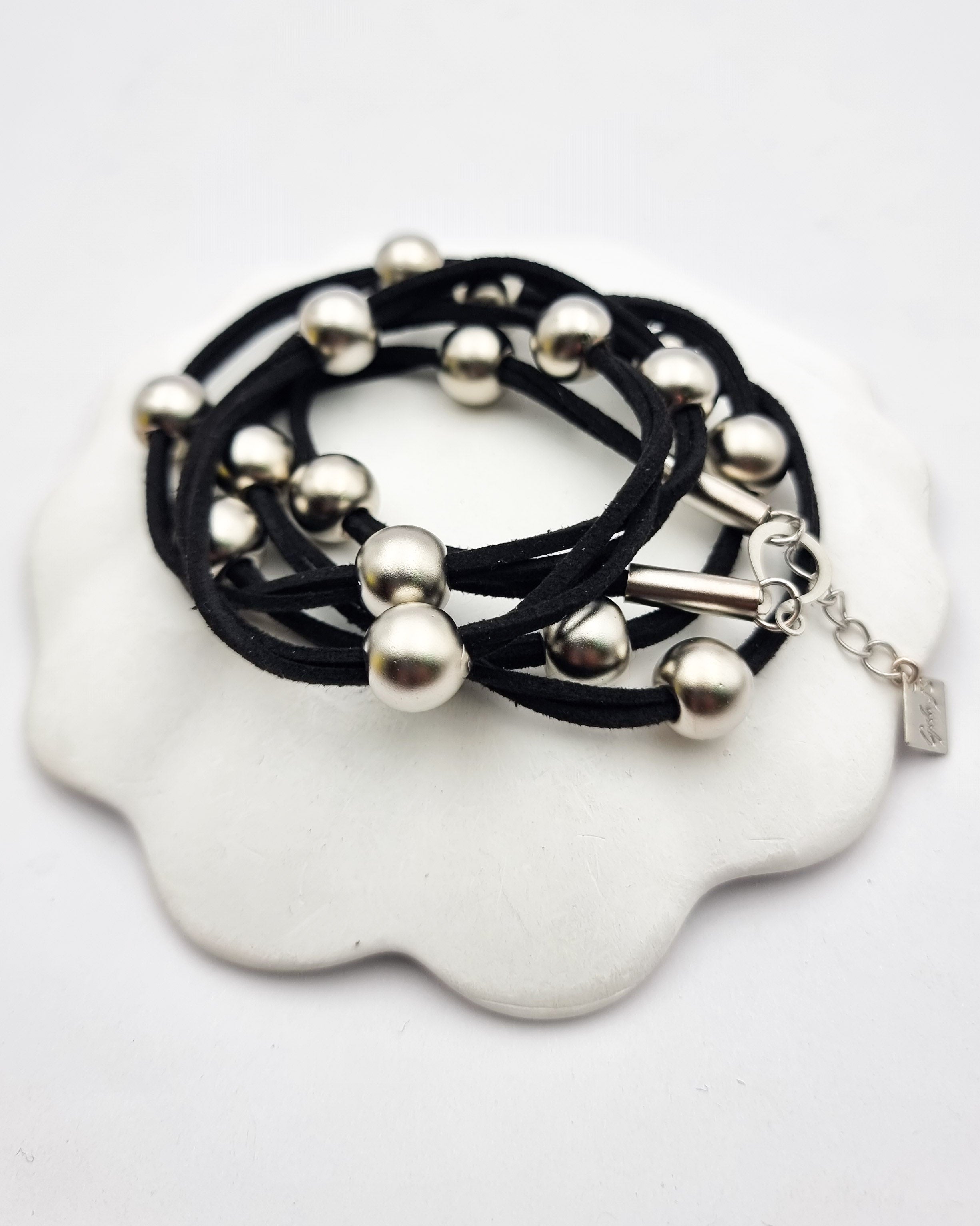 שרשרת כדורים כותנה מתלפפת