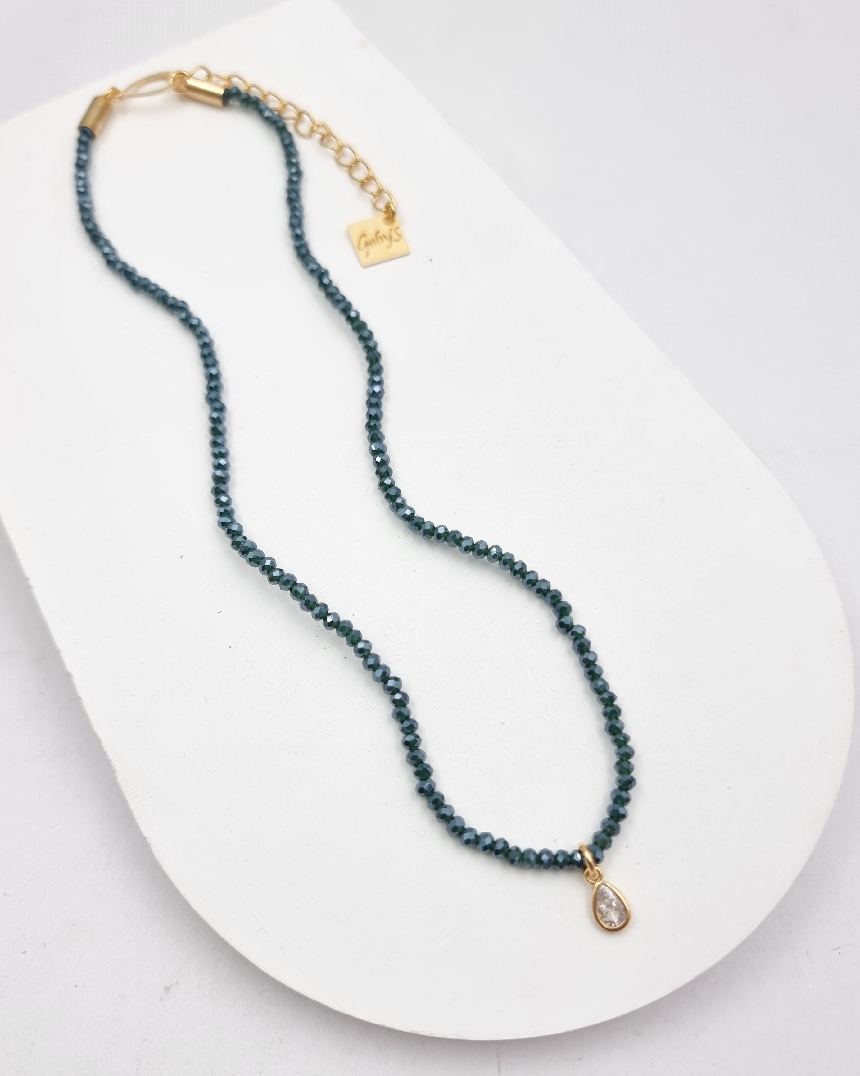 שרשרת קריסטלים טיפה זירקון ממוסגר אמה