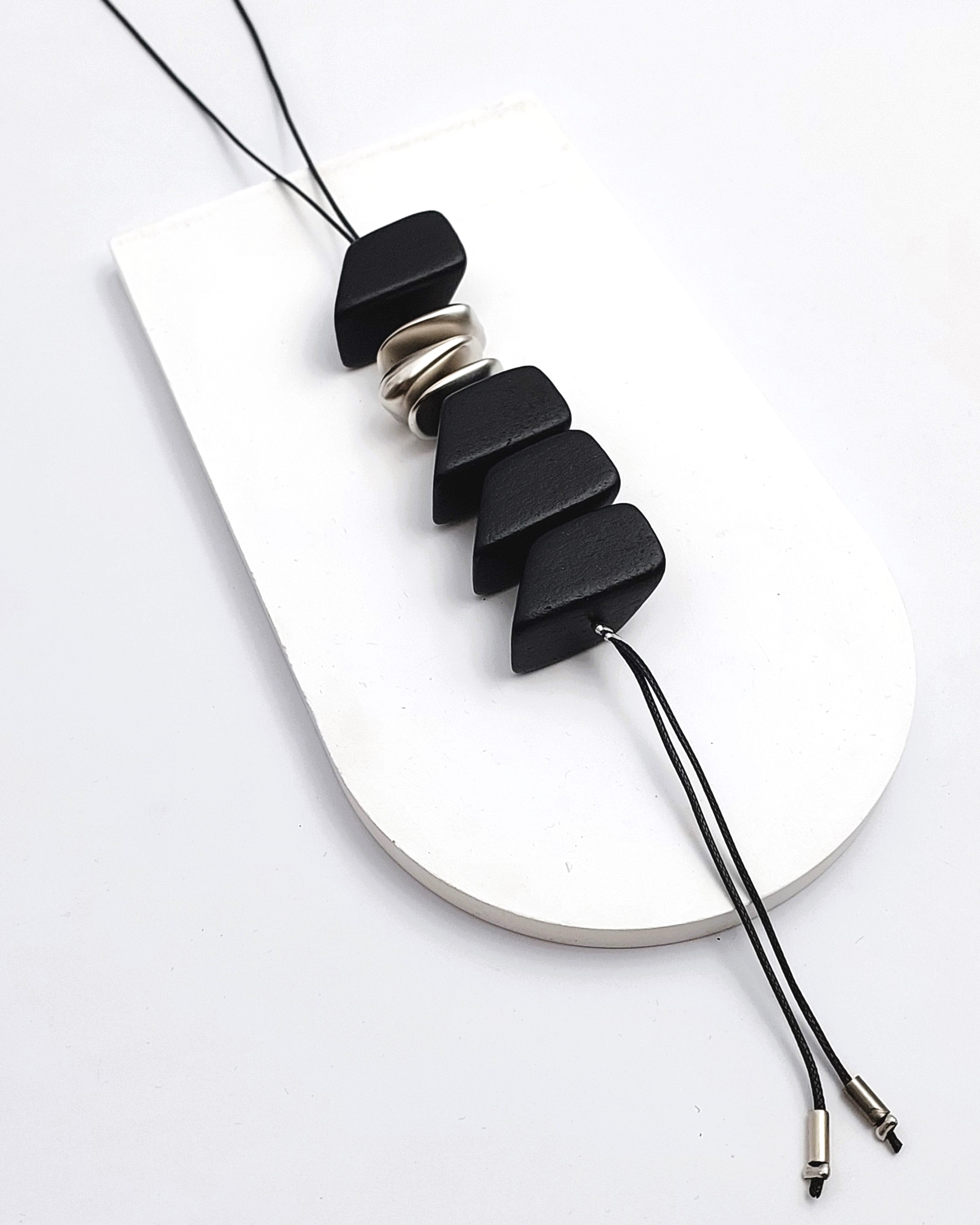 שרשרת עניבה טרפזים כותנה