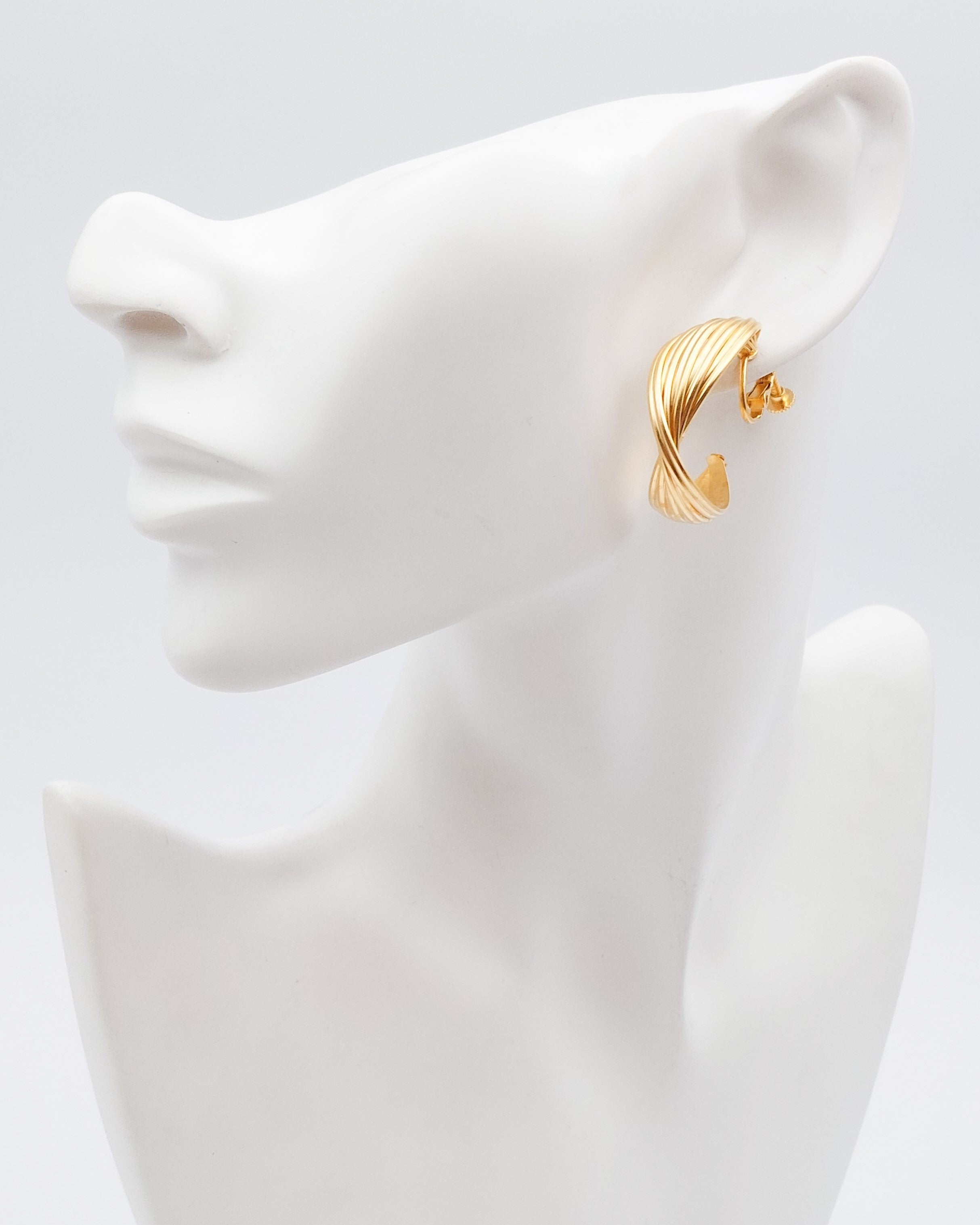 עגילי קליפס חישוק מניפה