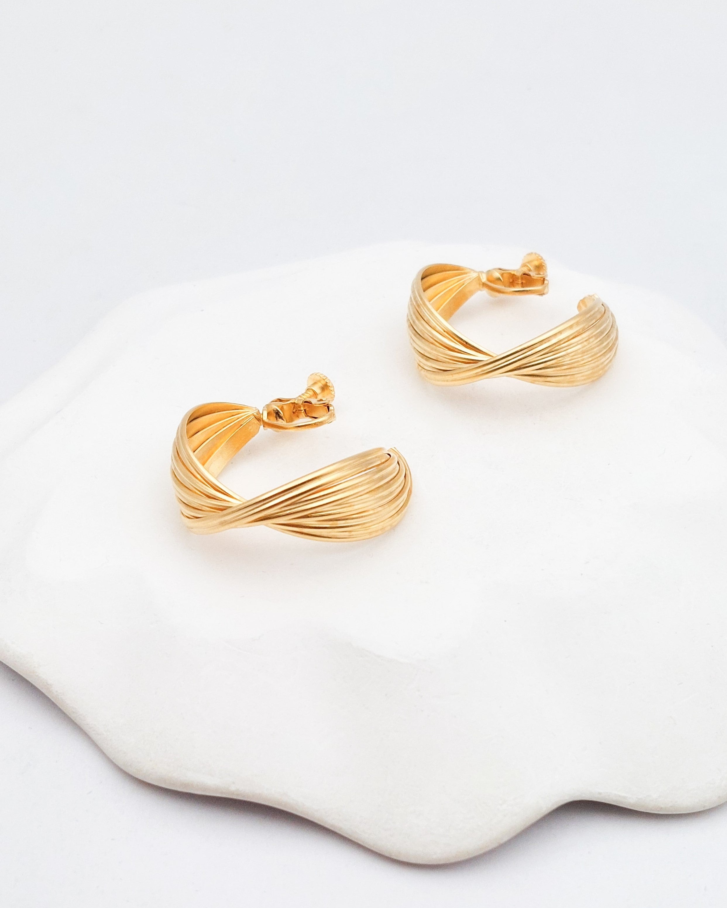 עגילי קליפס חישוק מניפה