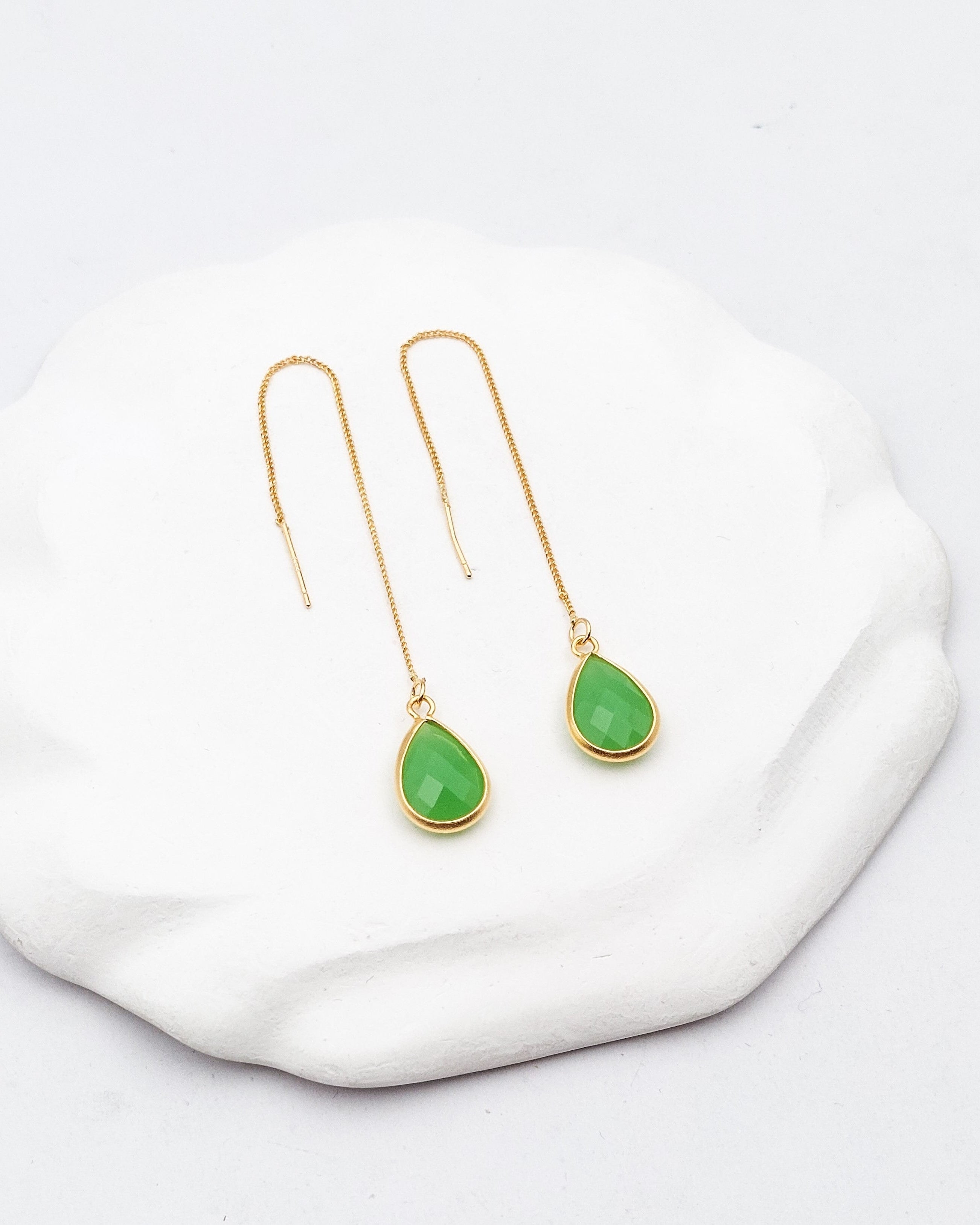 עגילי שרוך טיפה ממוסגרת