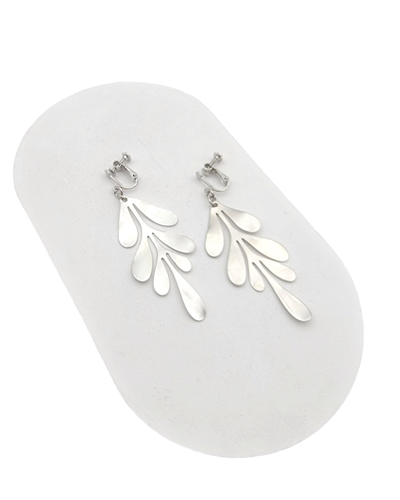 עגילי קליפס עלים שלומית