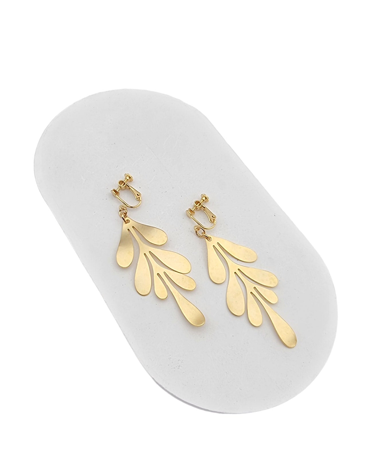 עגילי קליפס עלים שלומית