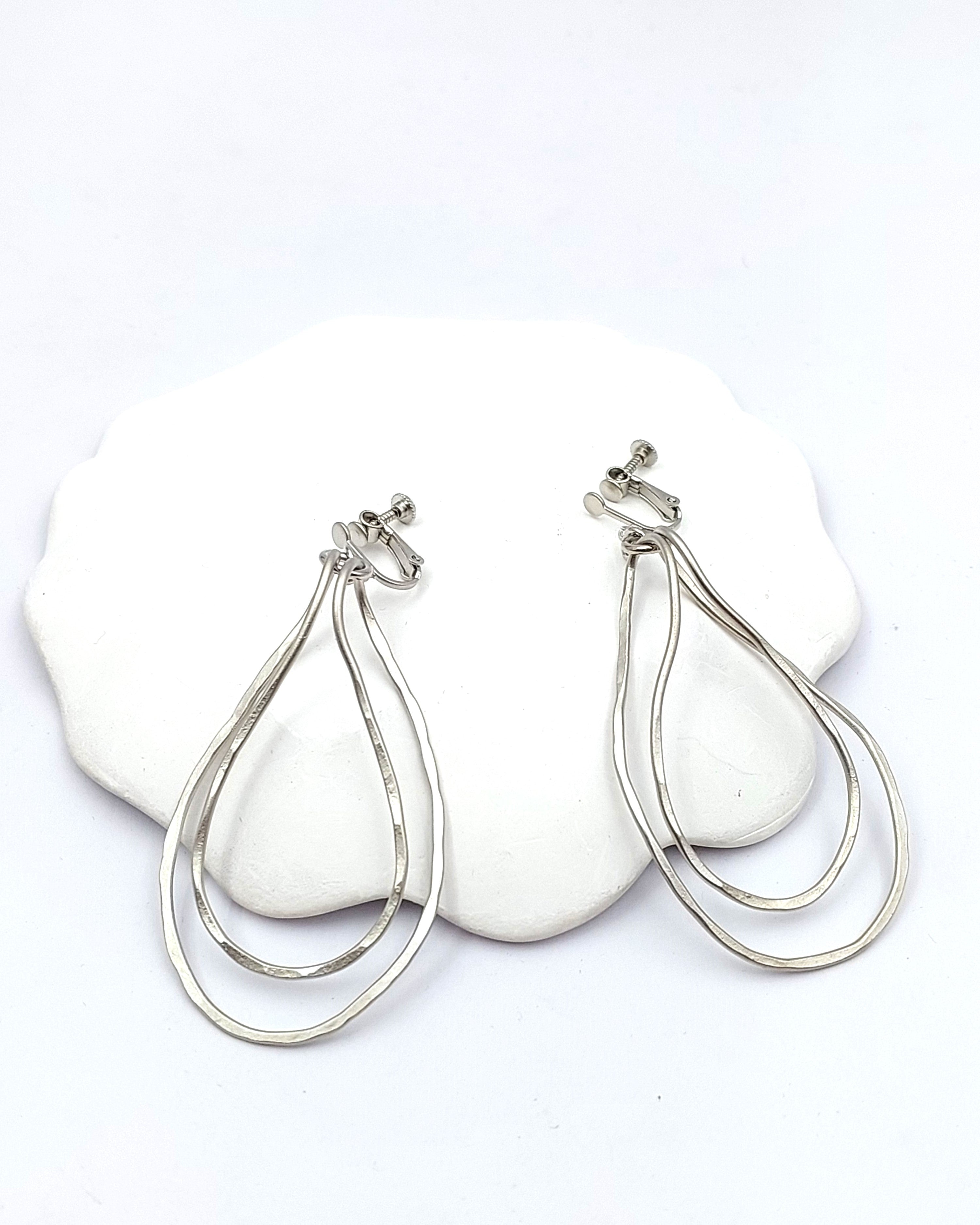 עגילי מונה עבודת יד קליפס