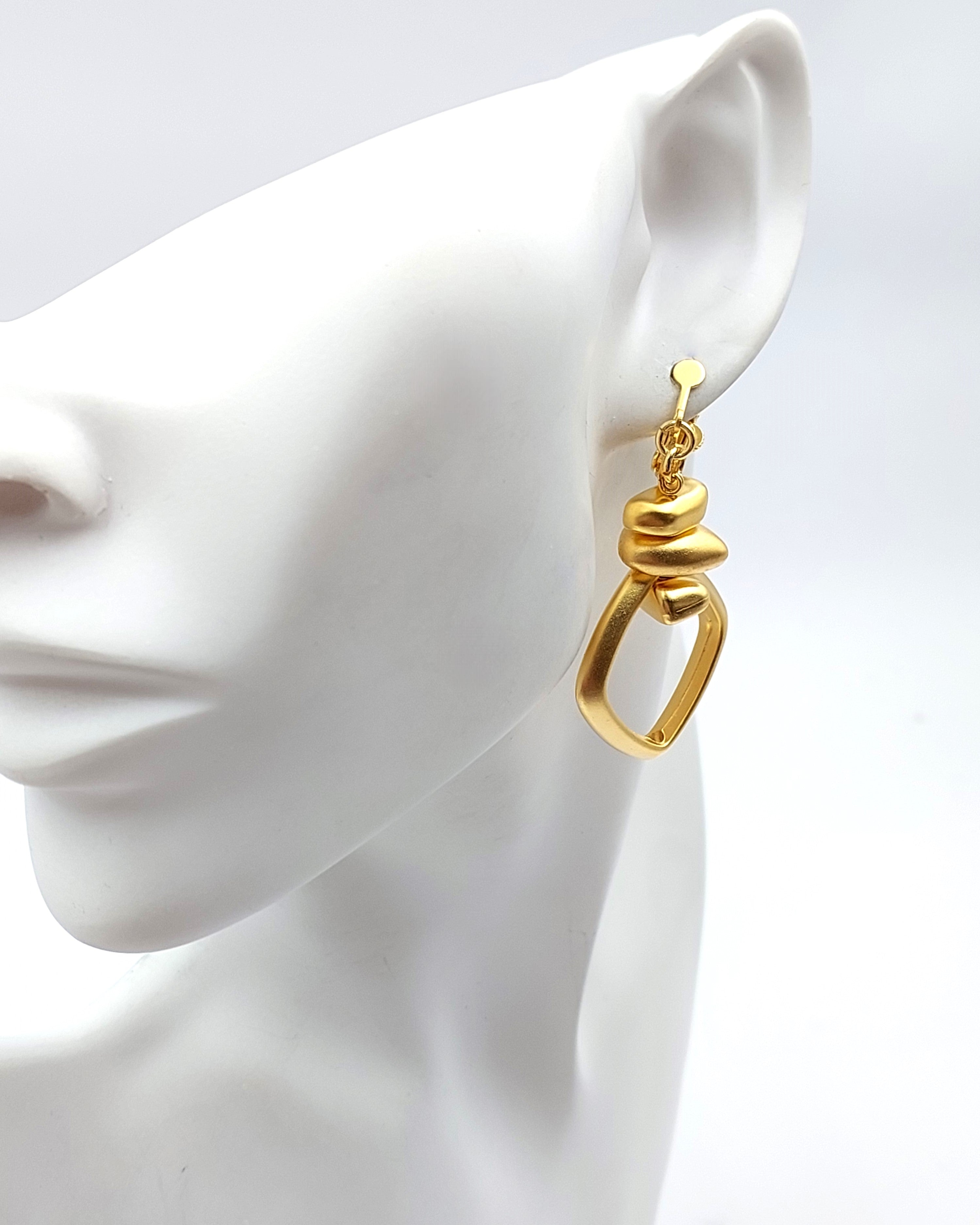 עגילי קליפס מעוין פלחים