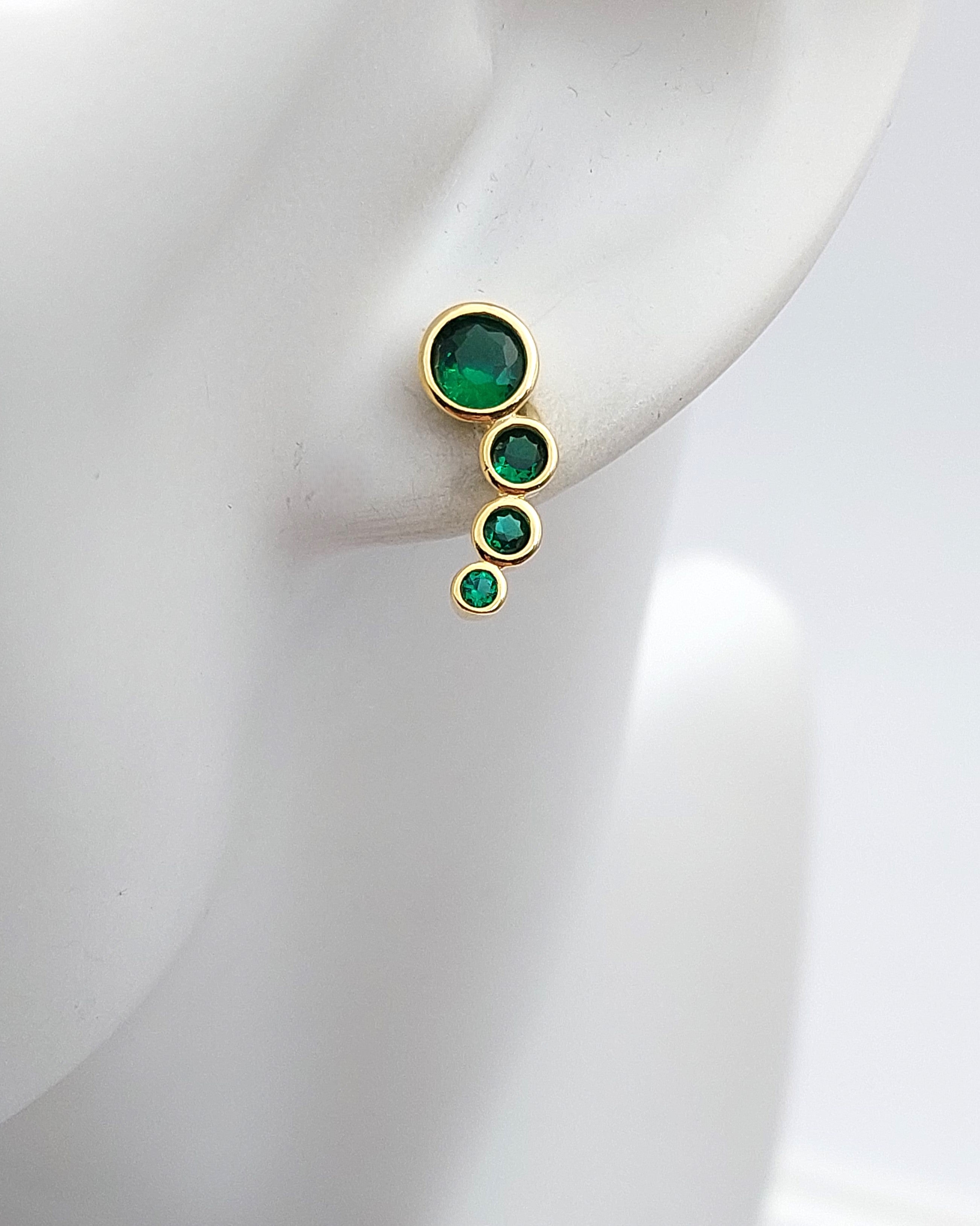 עגילי רצף זירקונים