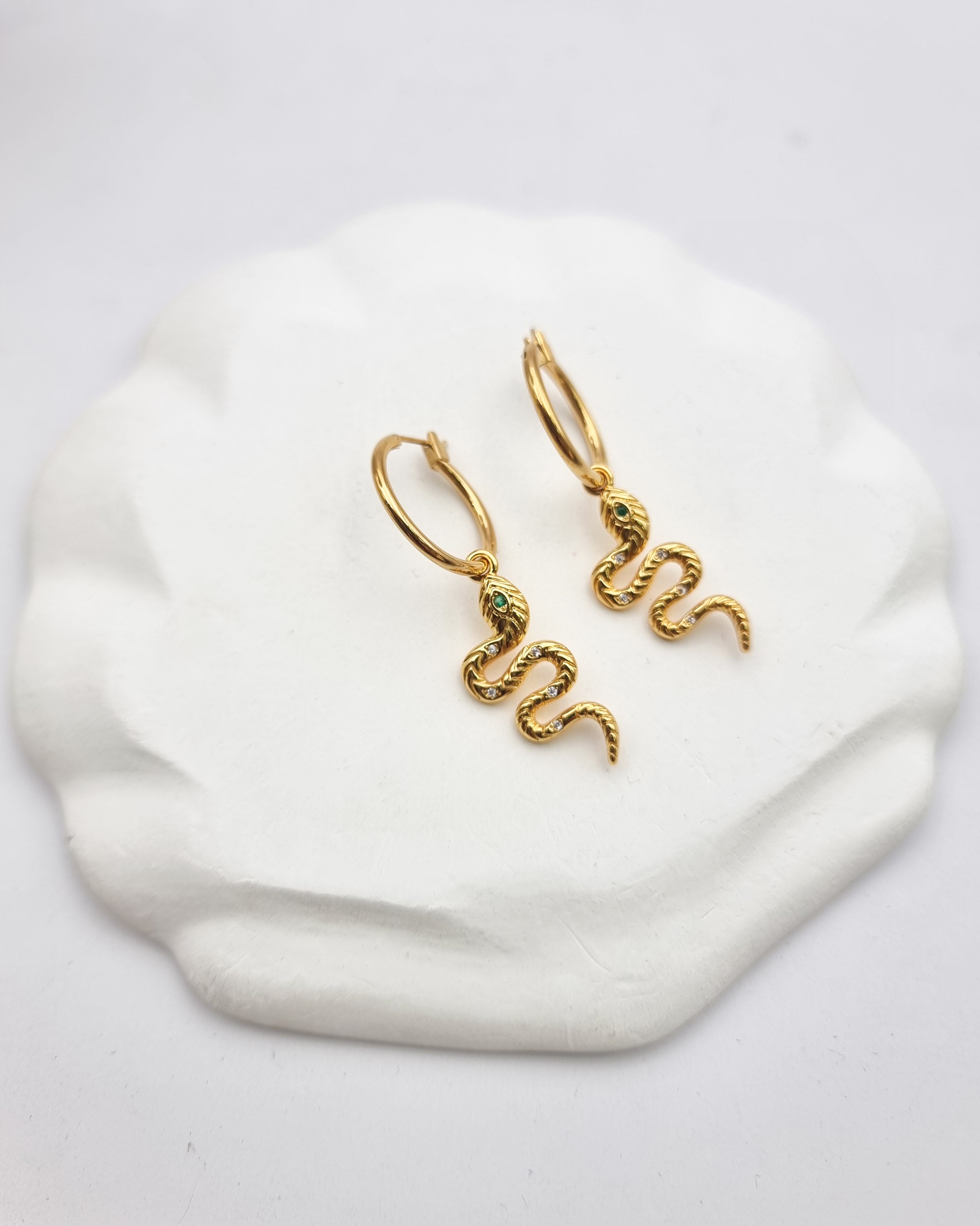 עגילי חישוק נחש