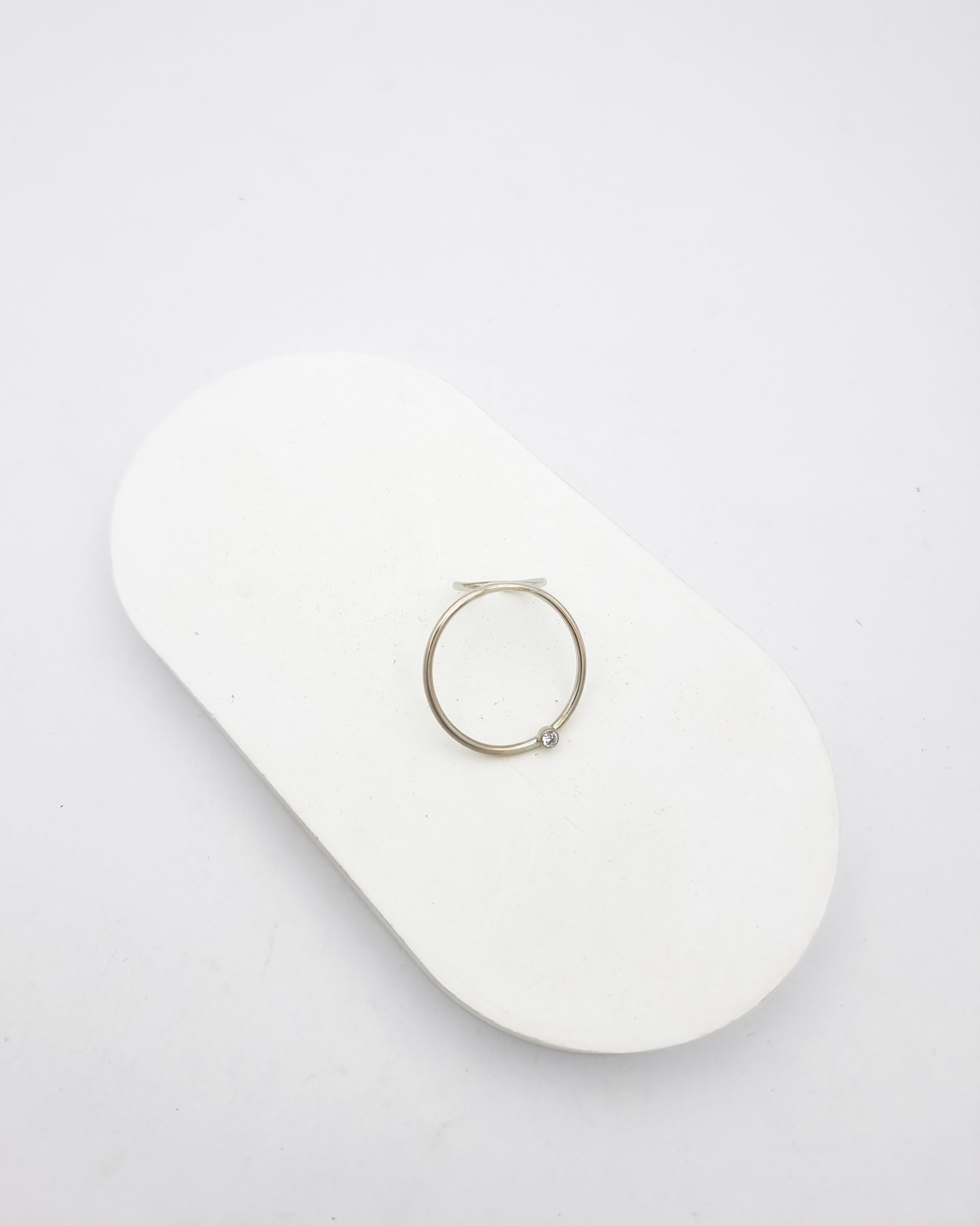 טבעת לופ זירקון מיגל עבודת יד