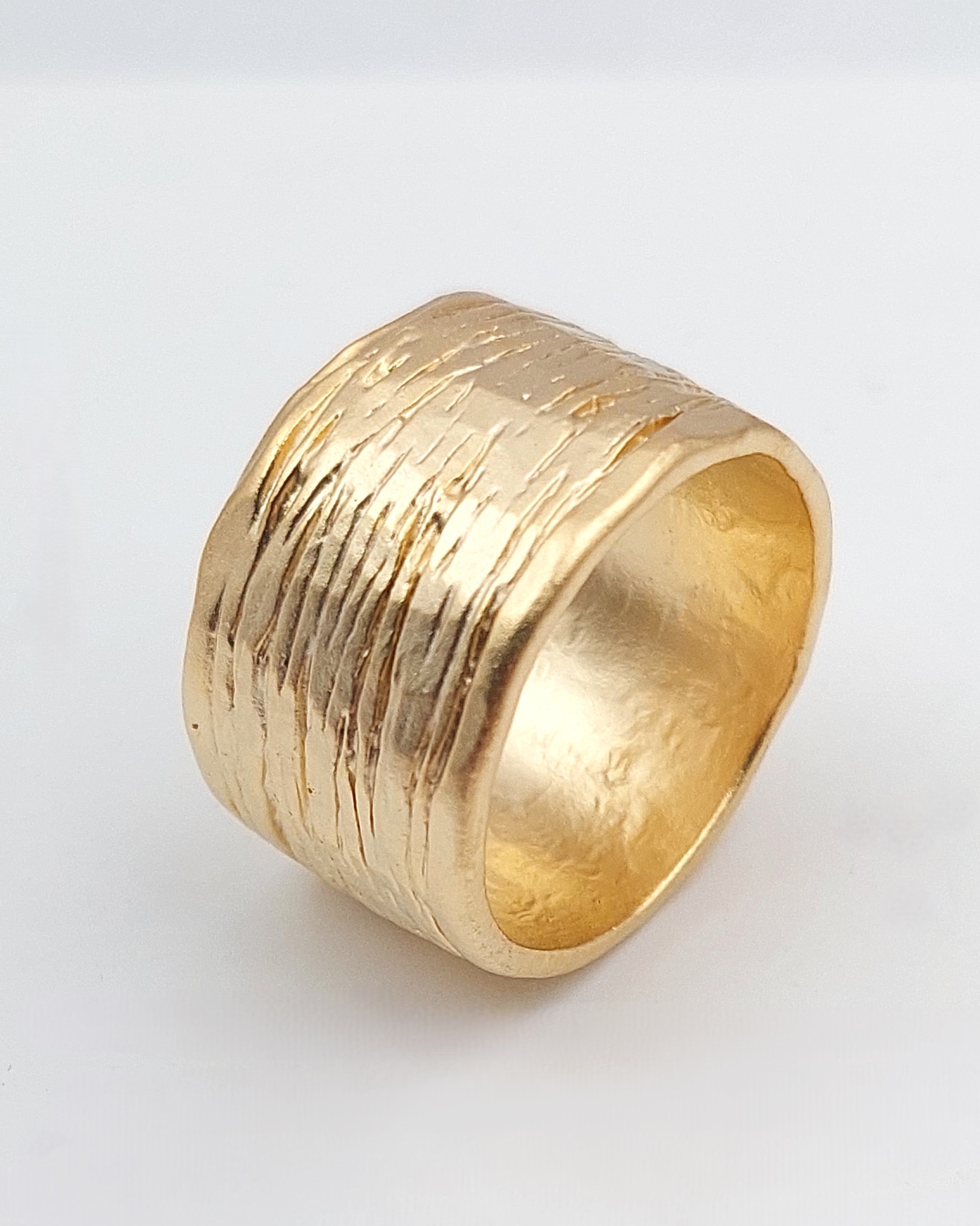 טבעת מרוקעת עבודת יד עדן