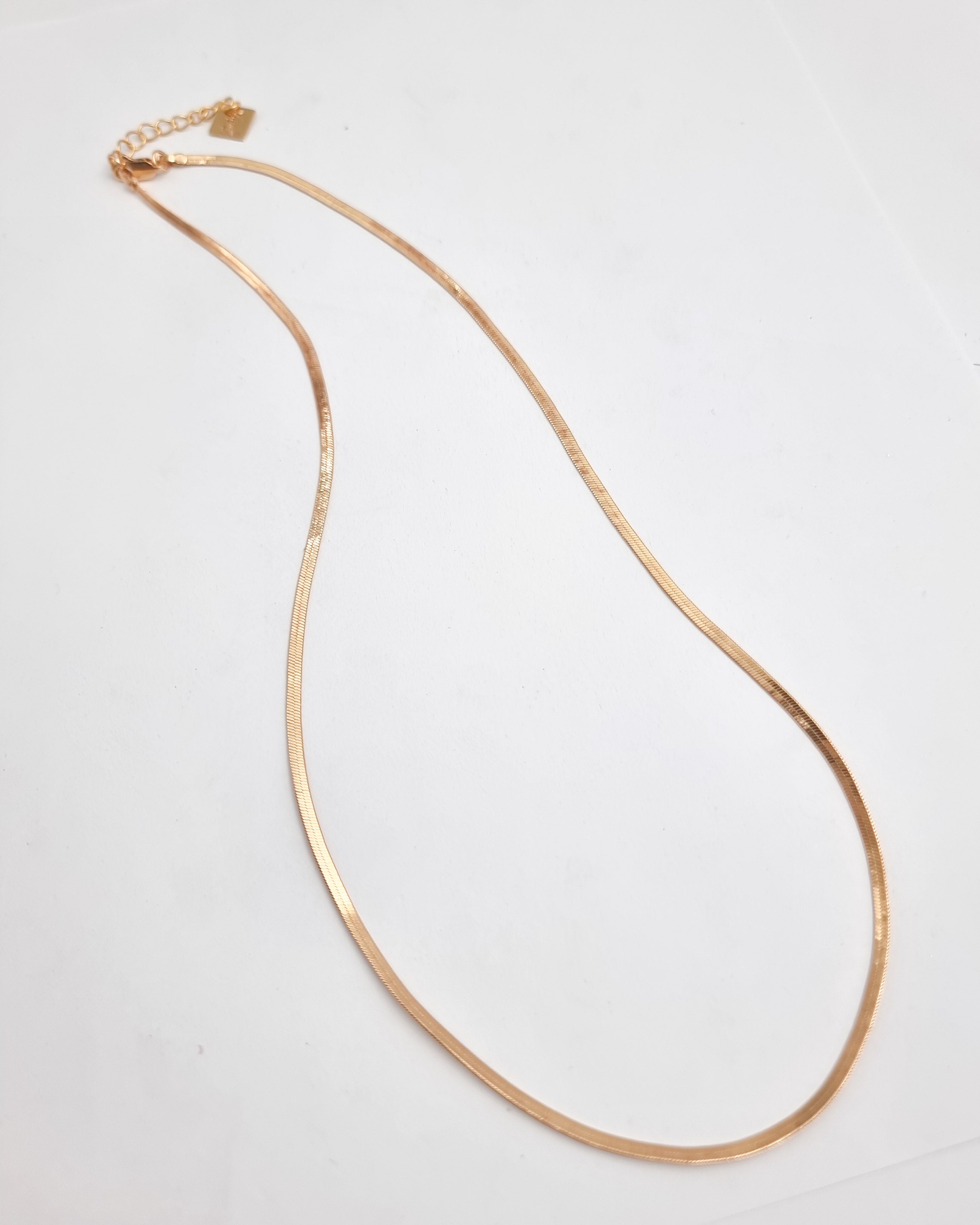 שרשרת נחש עדינה זהב