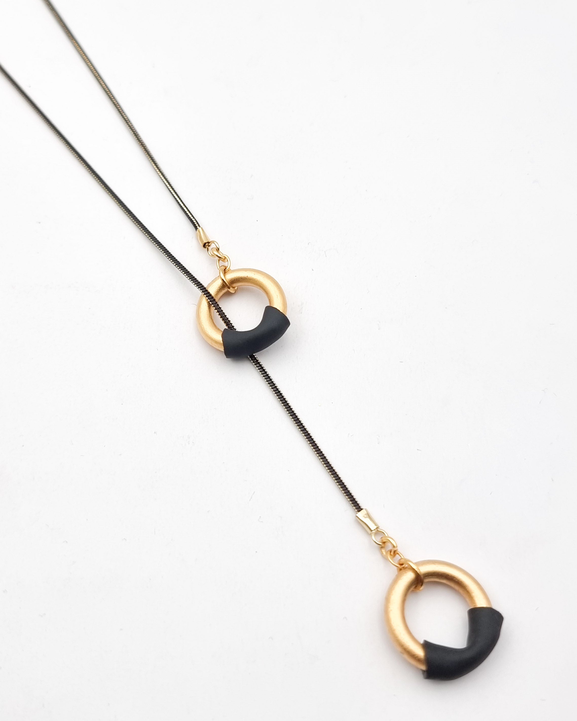 שרשרת עניבה אנג'לה