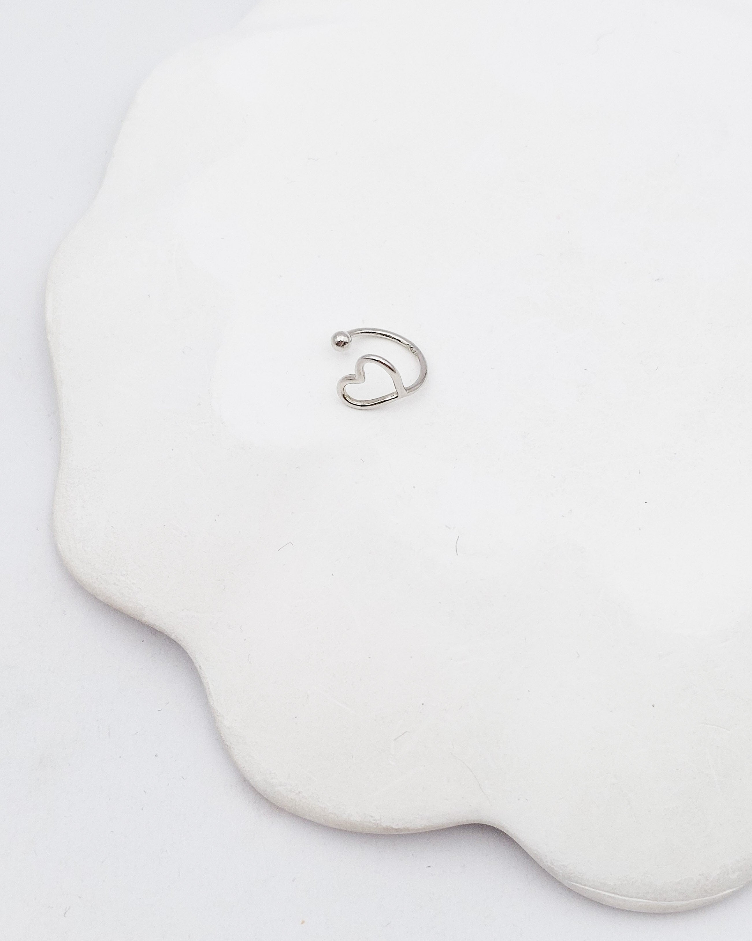 עגיל הליקס לב חלול