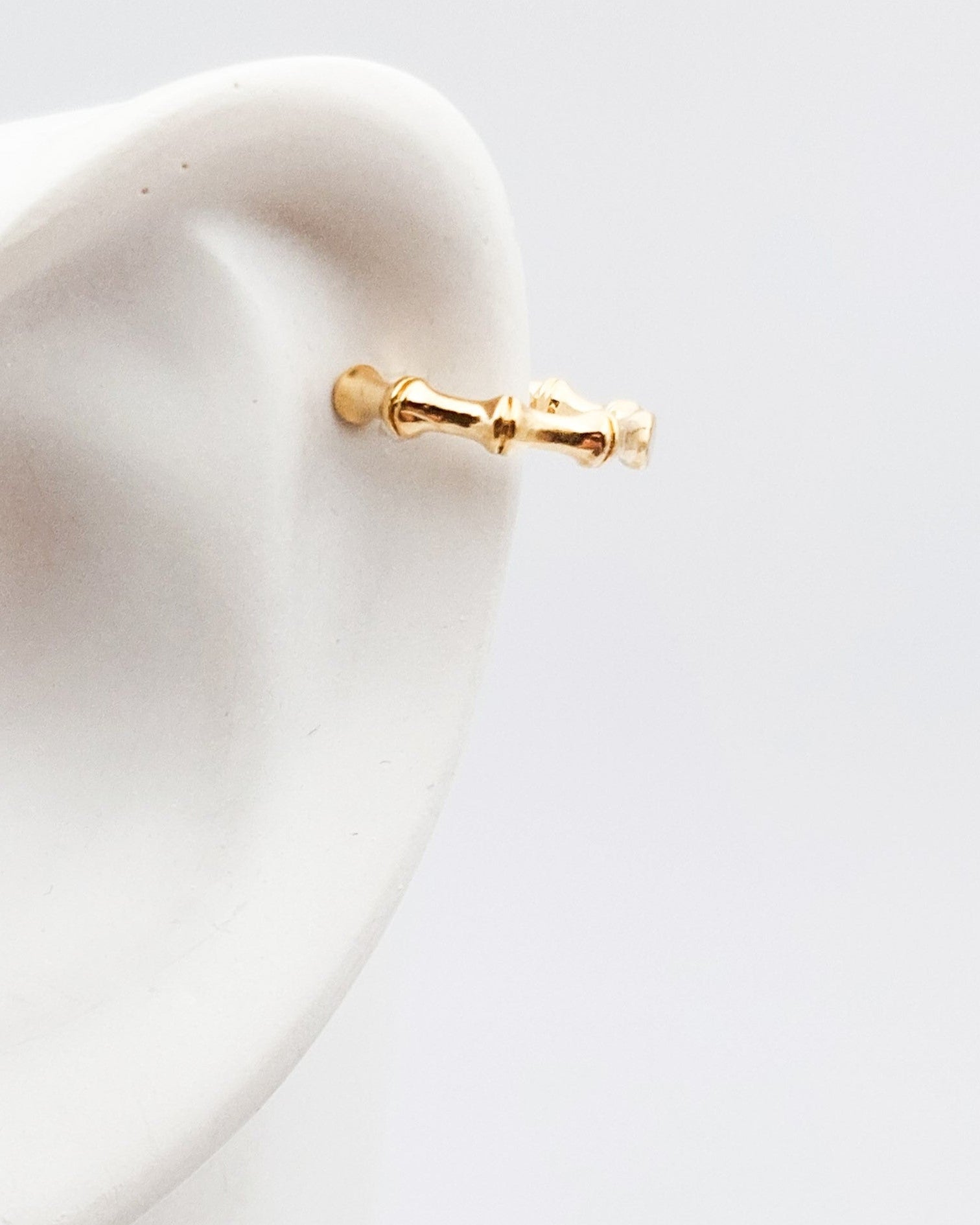 עגיל הליקס במבוק