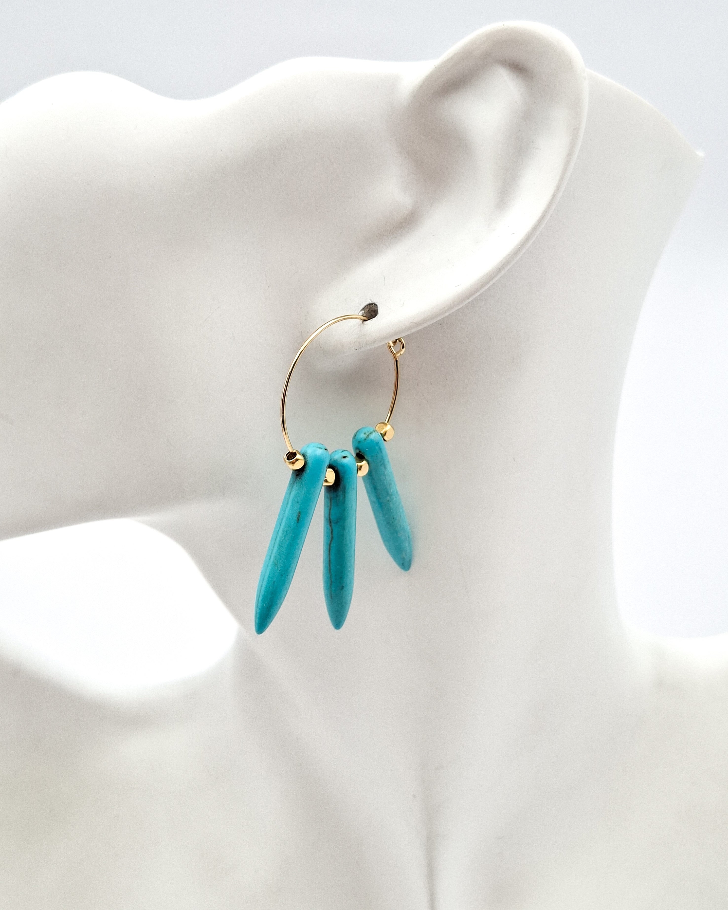 עגילי חישוק שיני טורקיז וקוביות