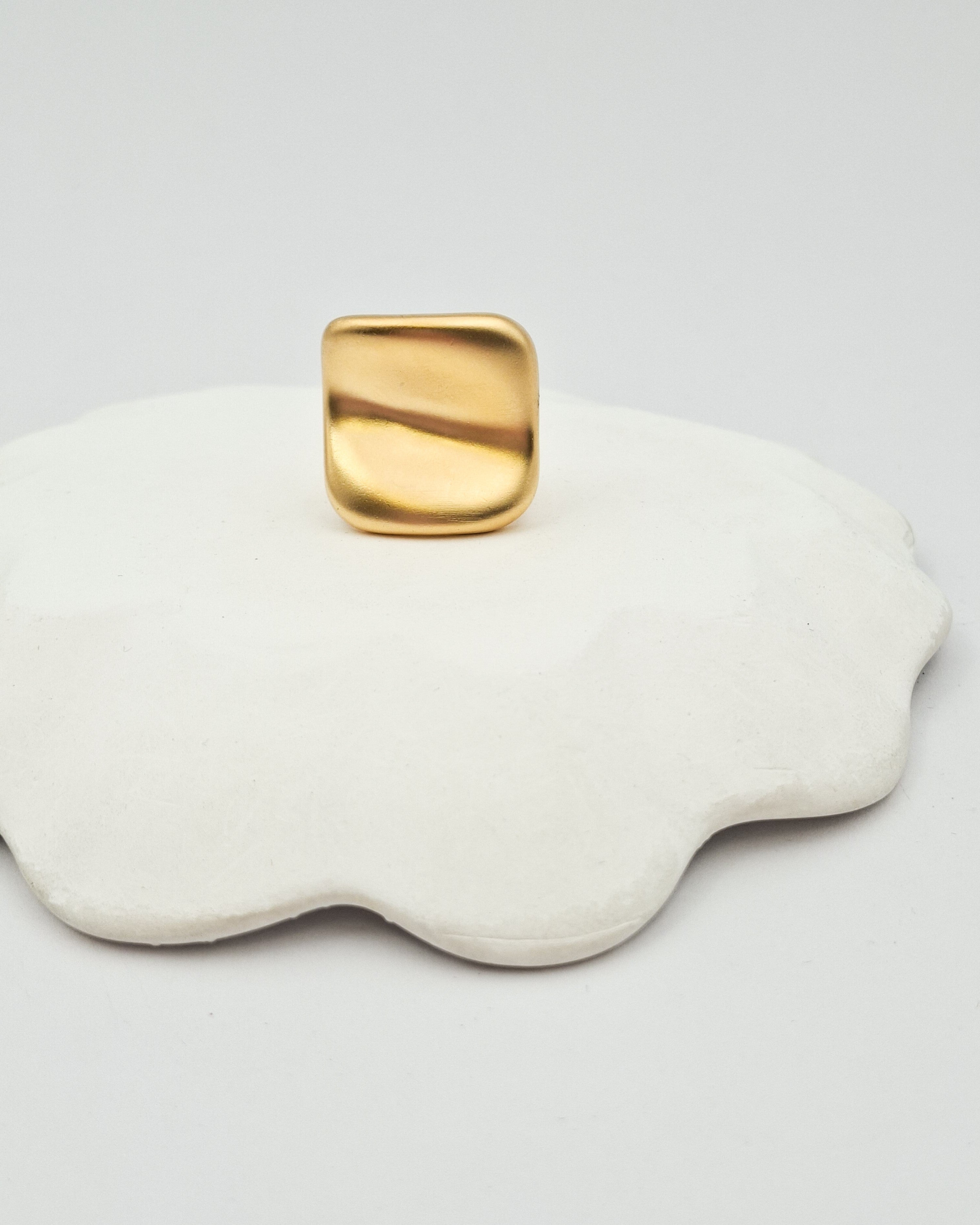 טבעת ריבוע מקומט