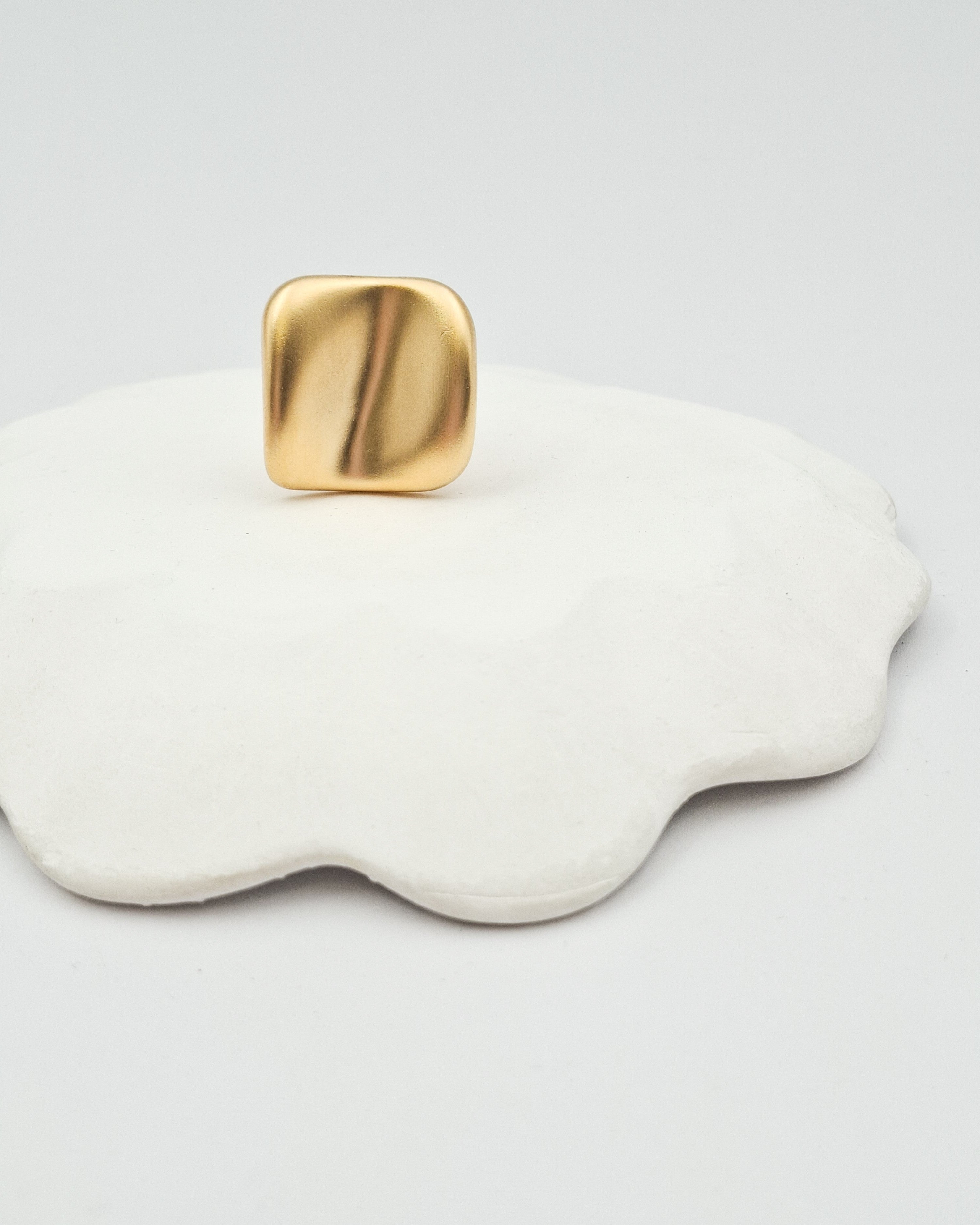 טבעת ריבוע מקומט