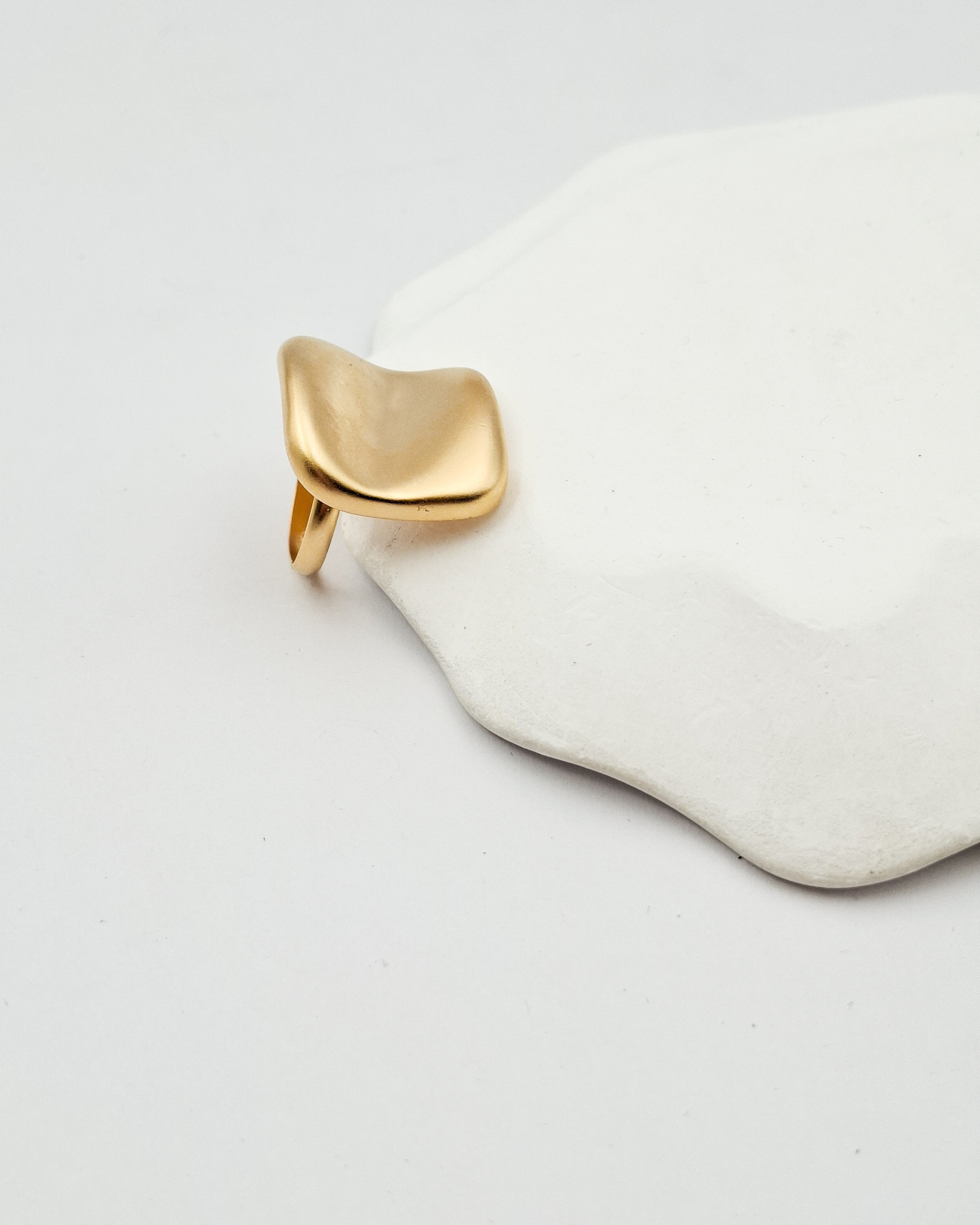 טבעת ריבוע מקומט