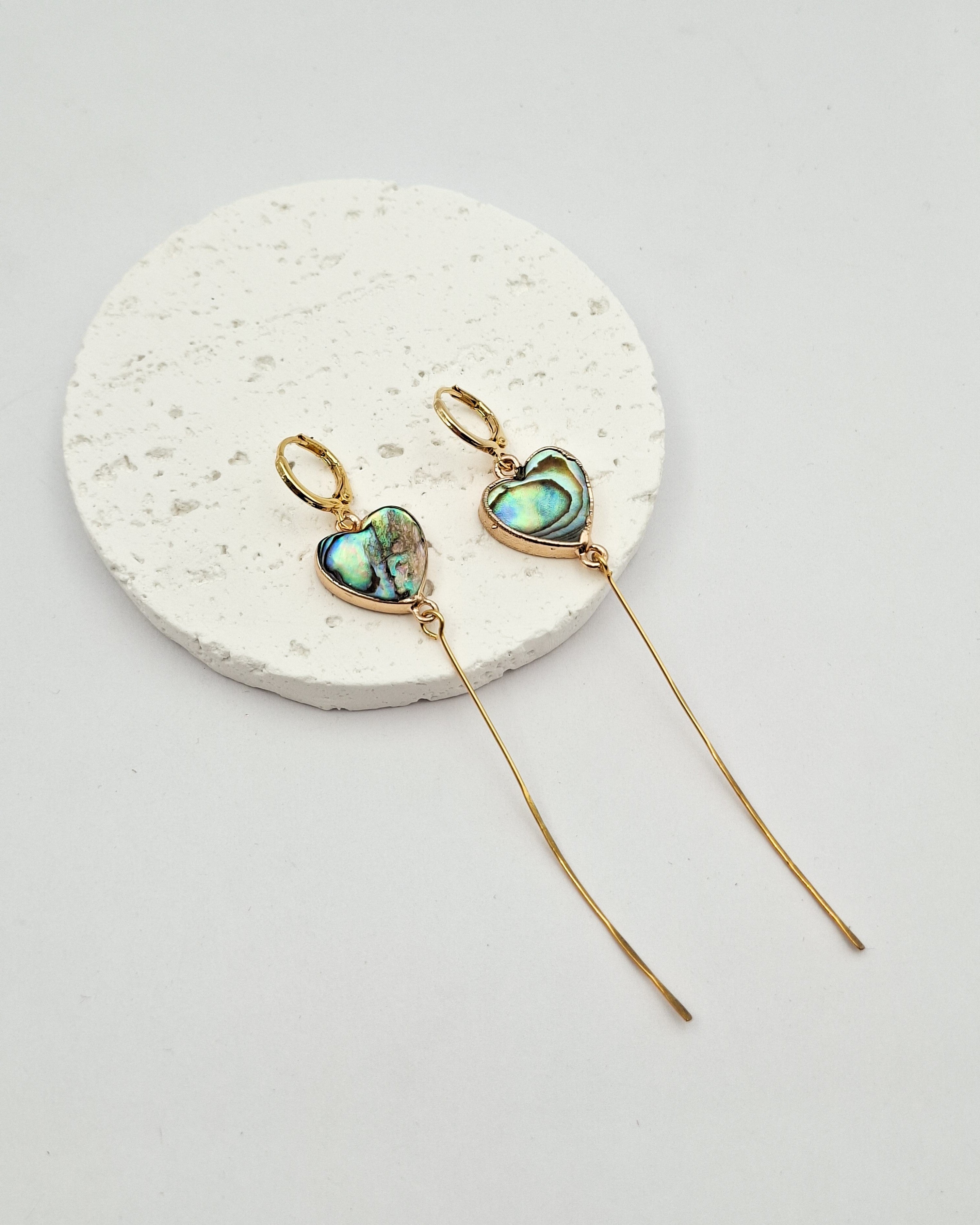 עגילי חישוק לב צדף