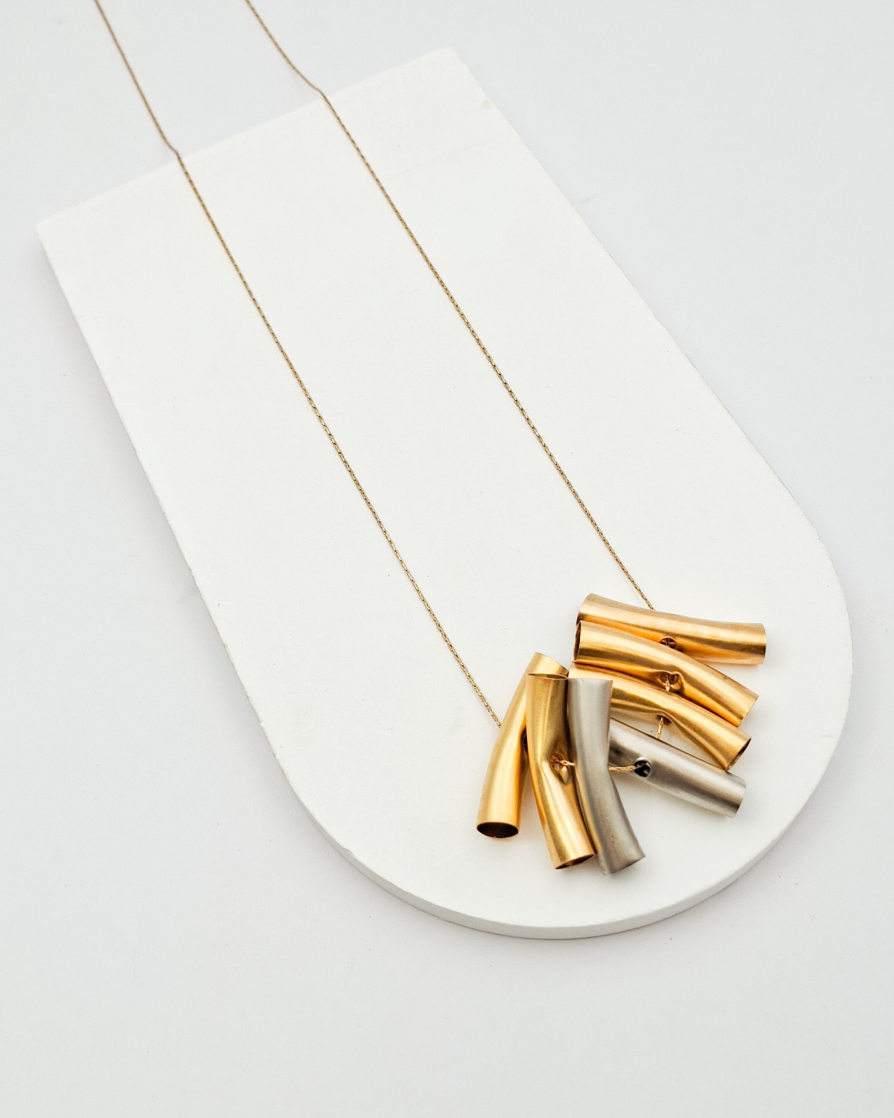 שרשרת צינורות עבודת יד זהב כסף