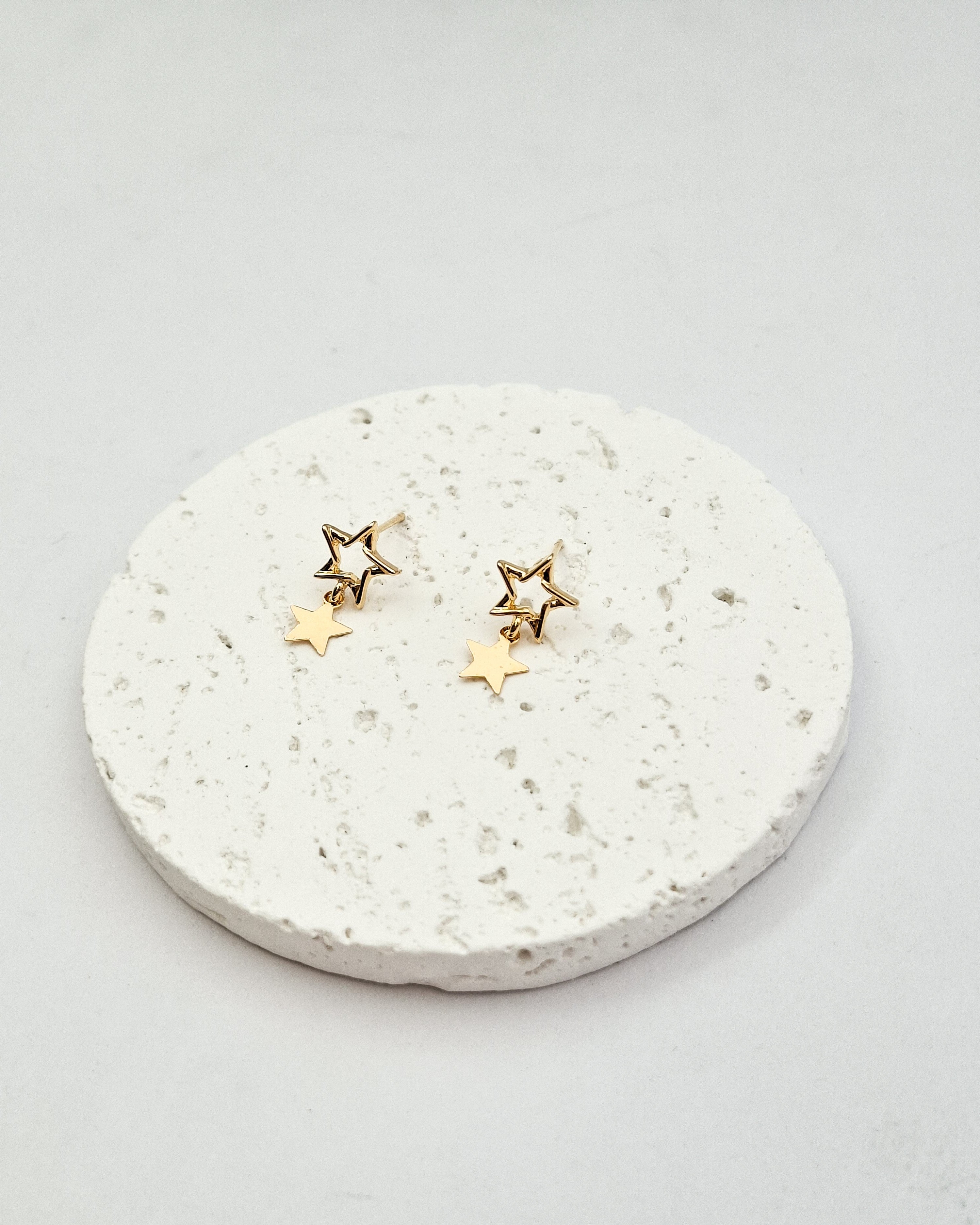 עגילי כוכבים כפולים צמודים