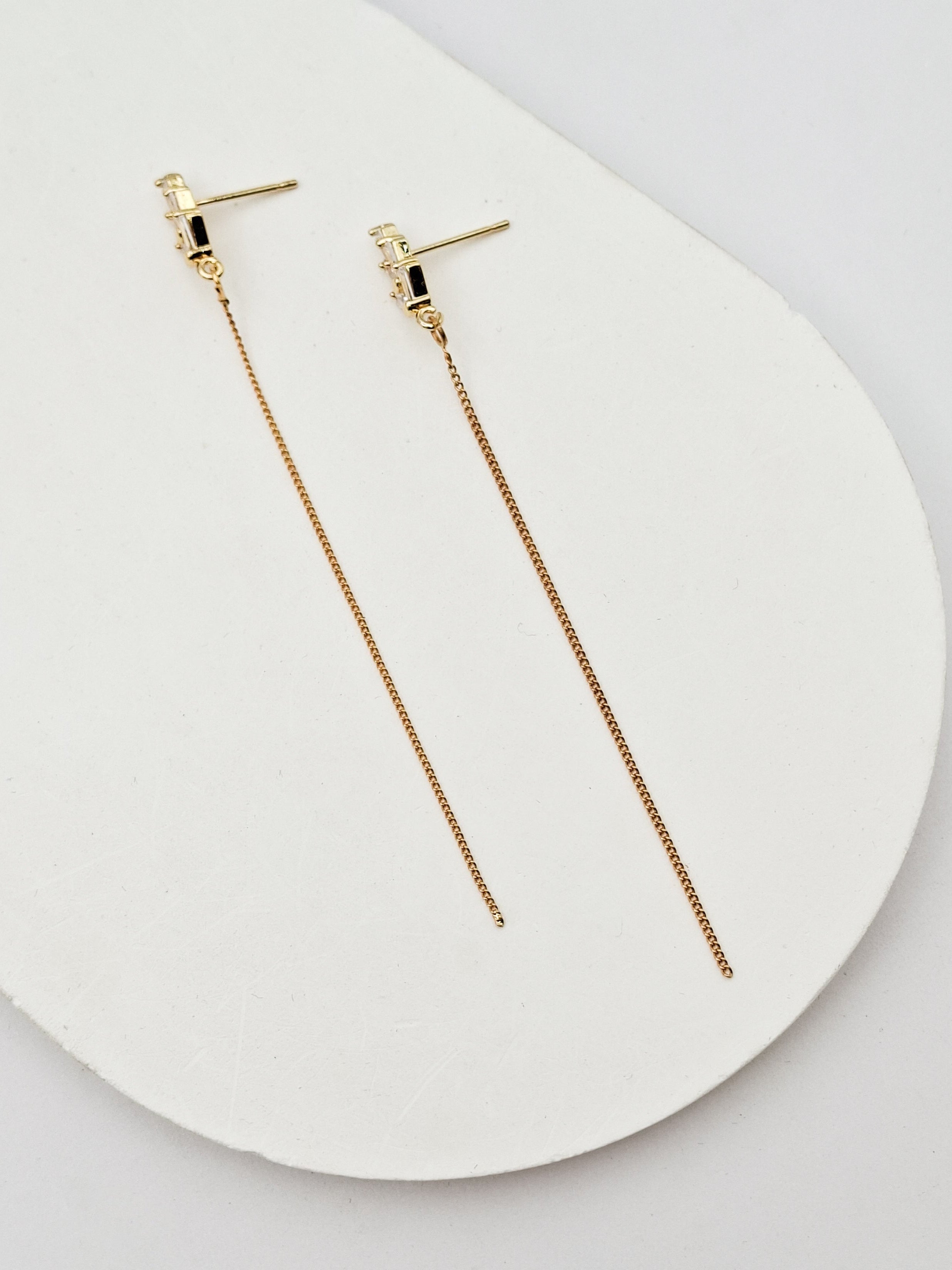 עגילי זירקונים אליסה