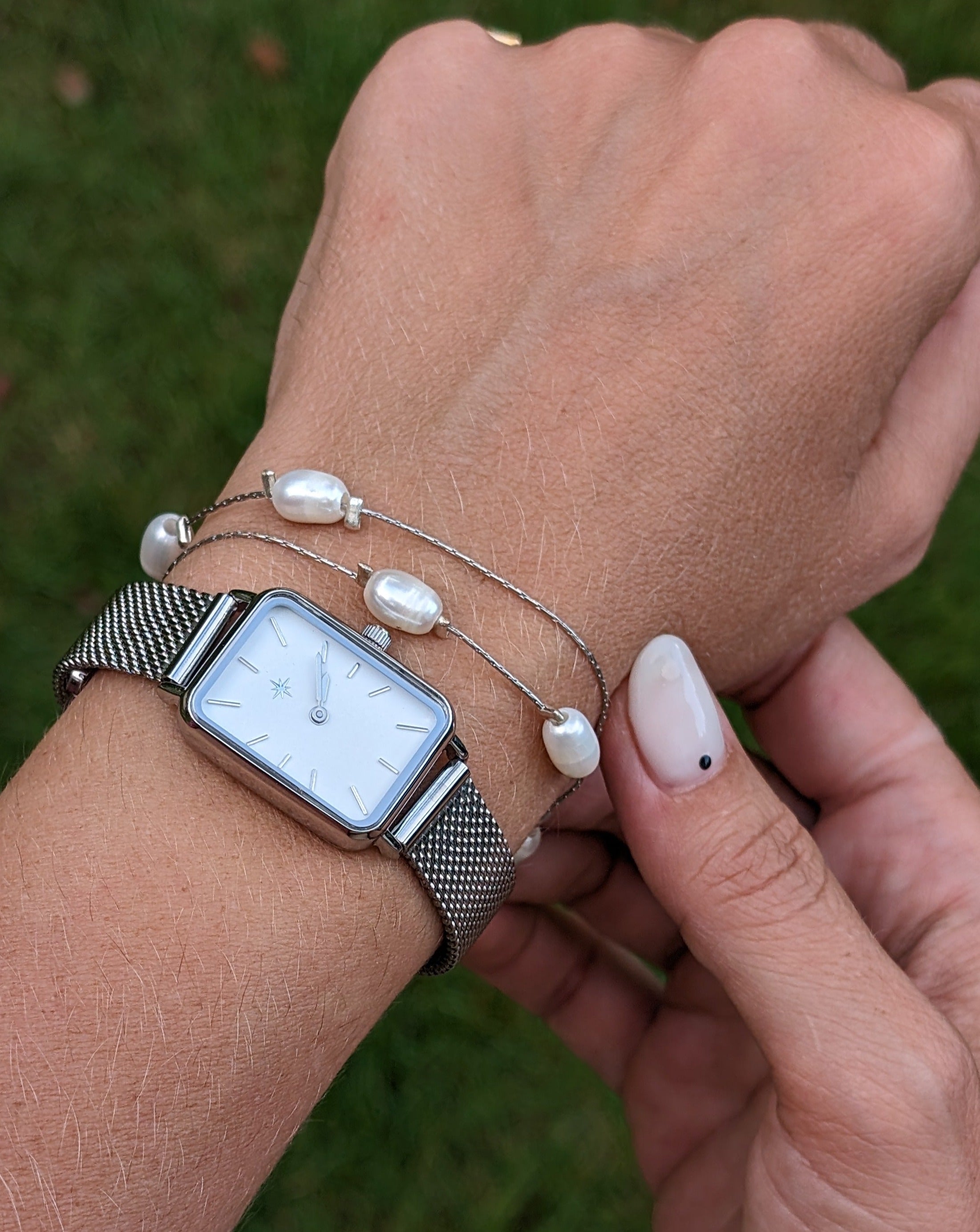 שעון מוכסף רצועת מש פטנט כסופה