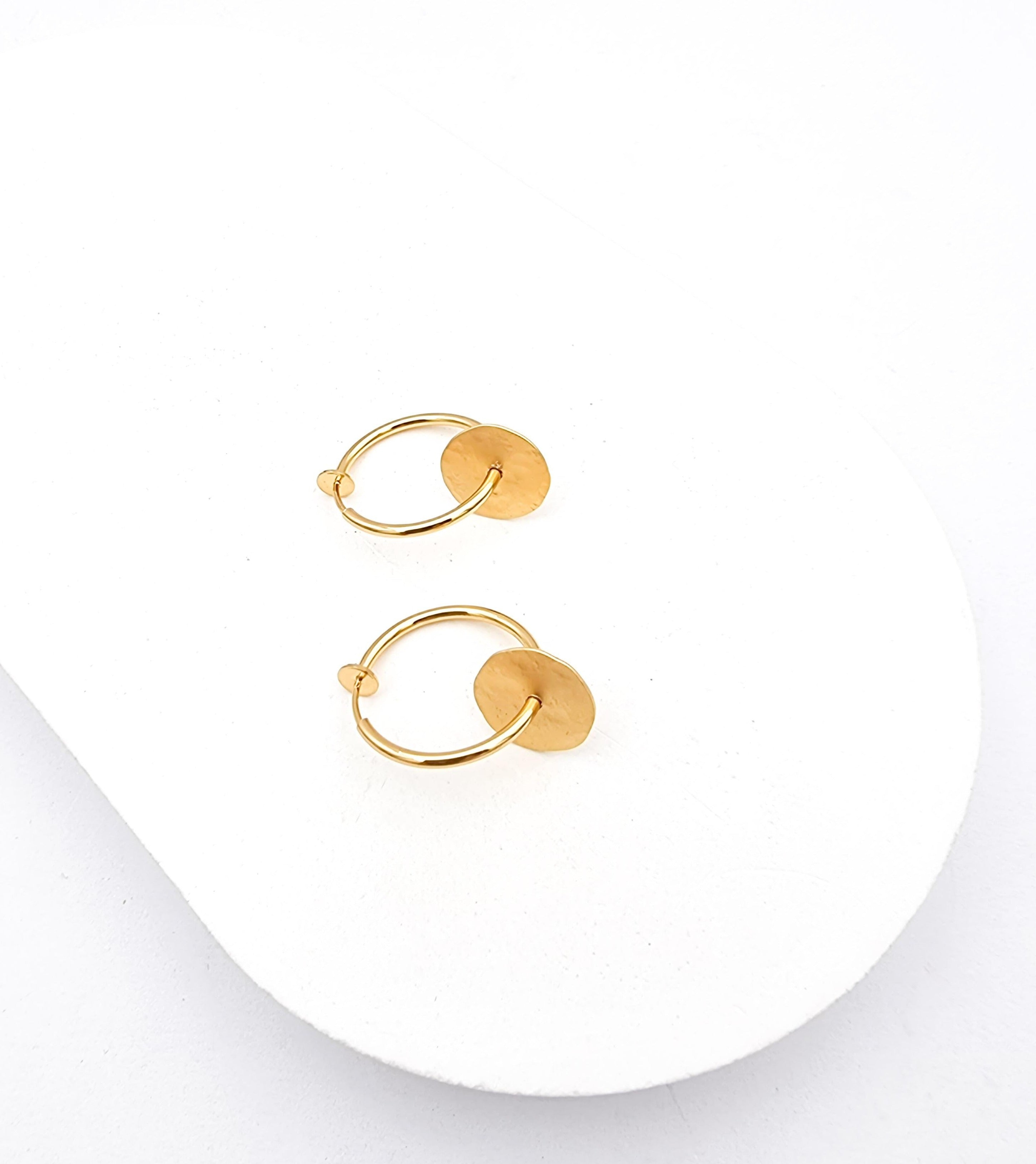 עגילי קליפס חישוק מטבע עבודת יד