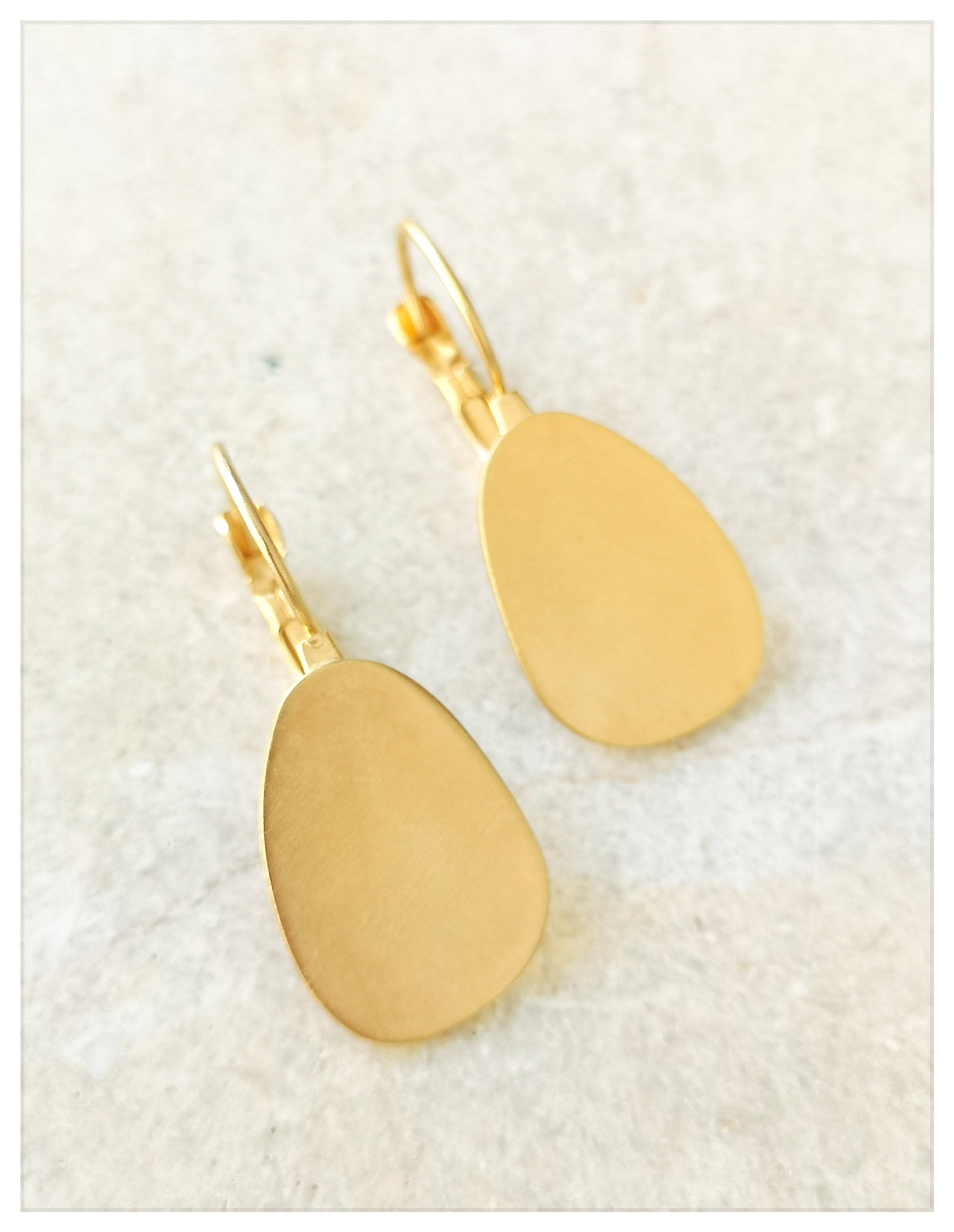 עגילי כנרת תלויים