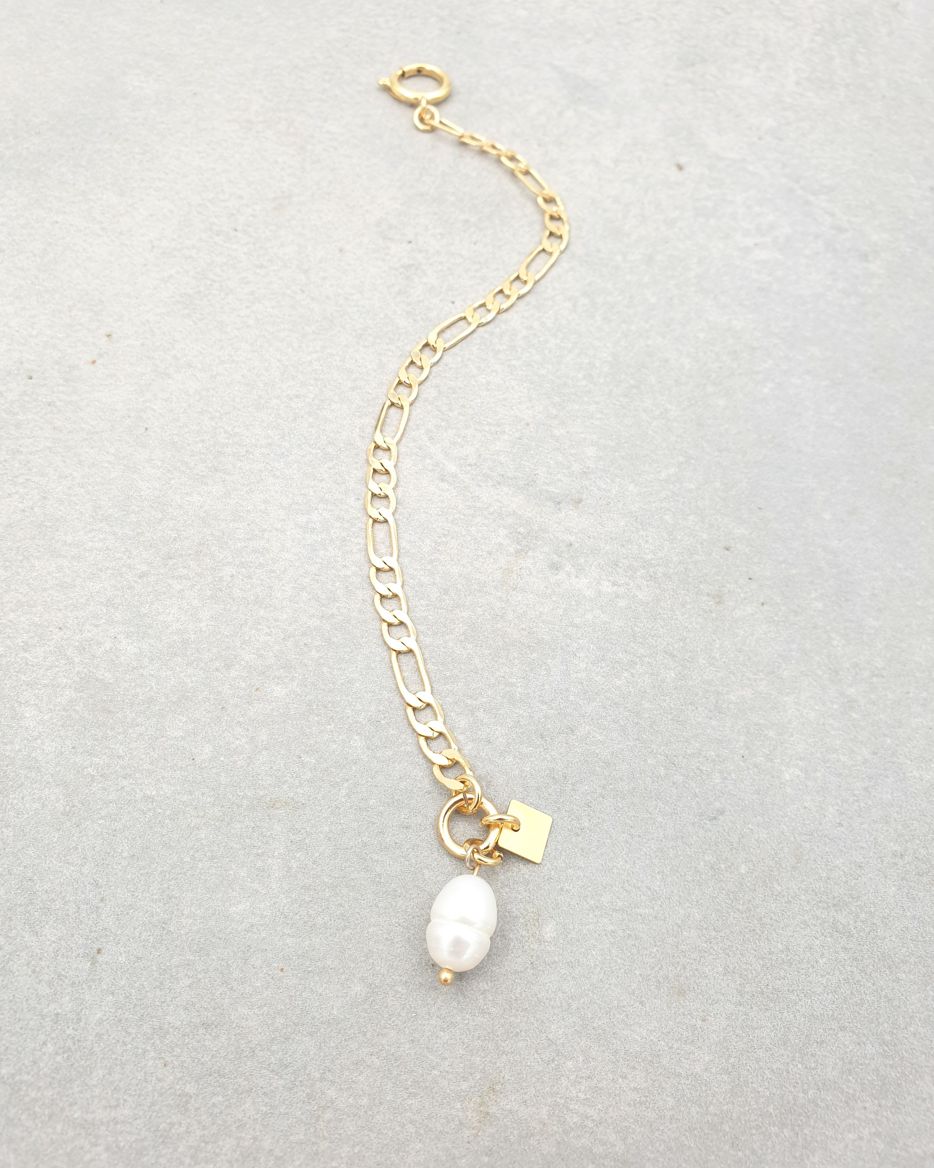 צמיד גורמט עדין תליון פנינה אמתית