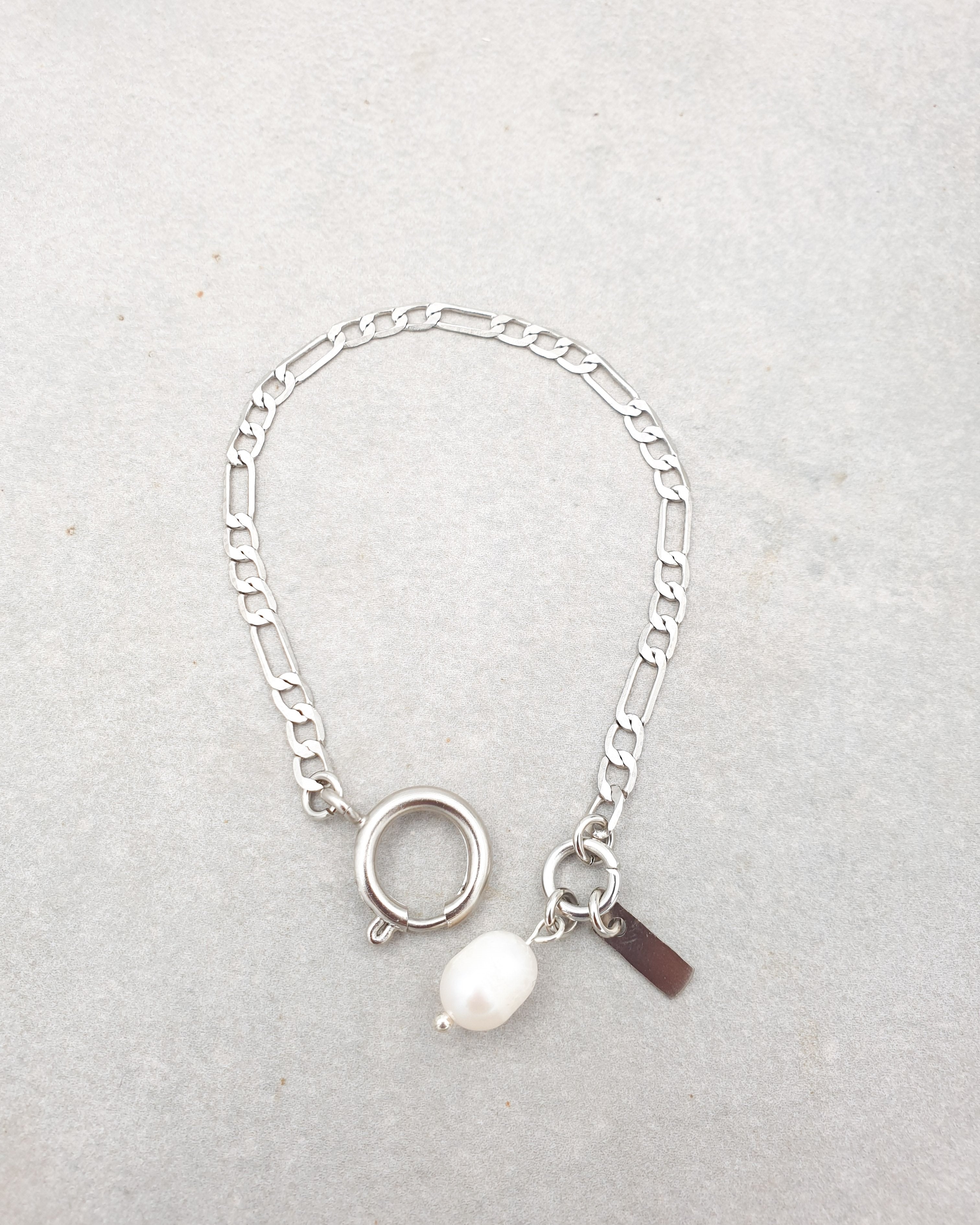 צמיד גורמט עדין תליון פנינה אמתית