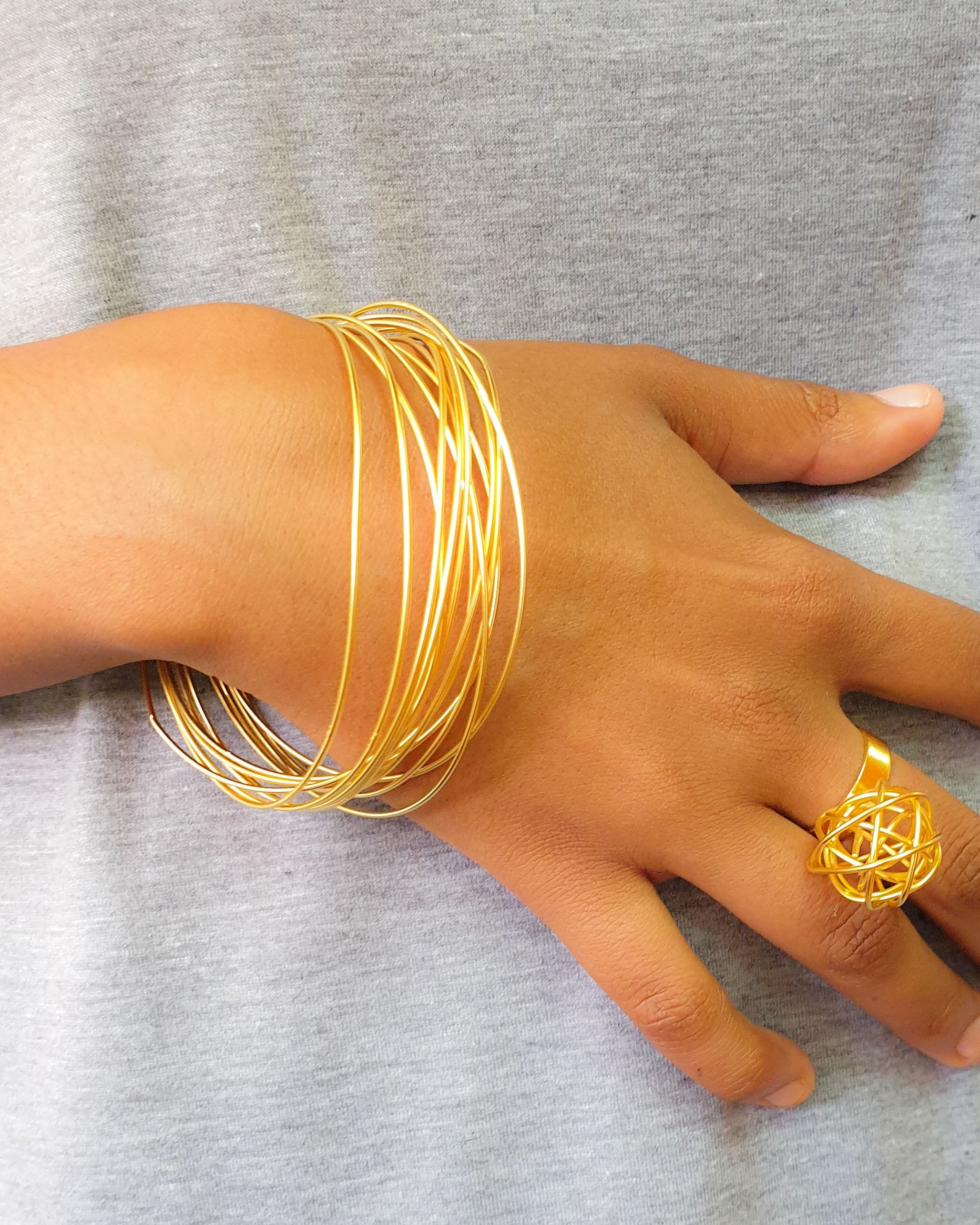 מארז 12 צמידי עבודת יד כסף