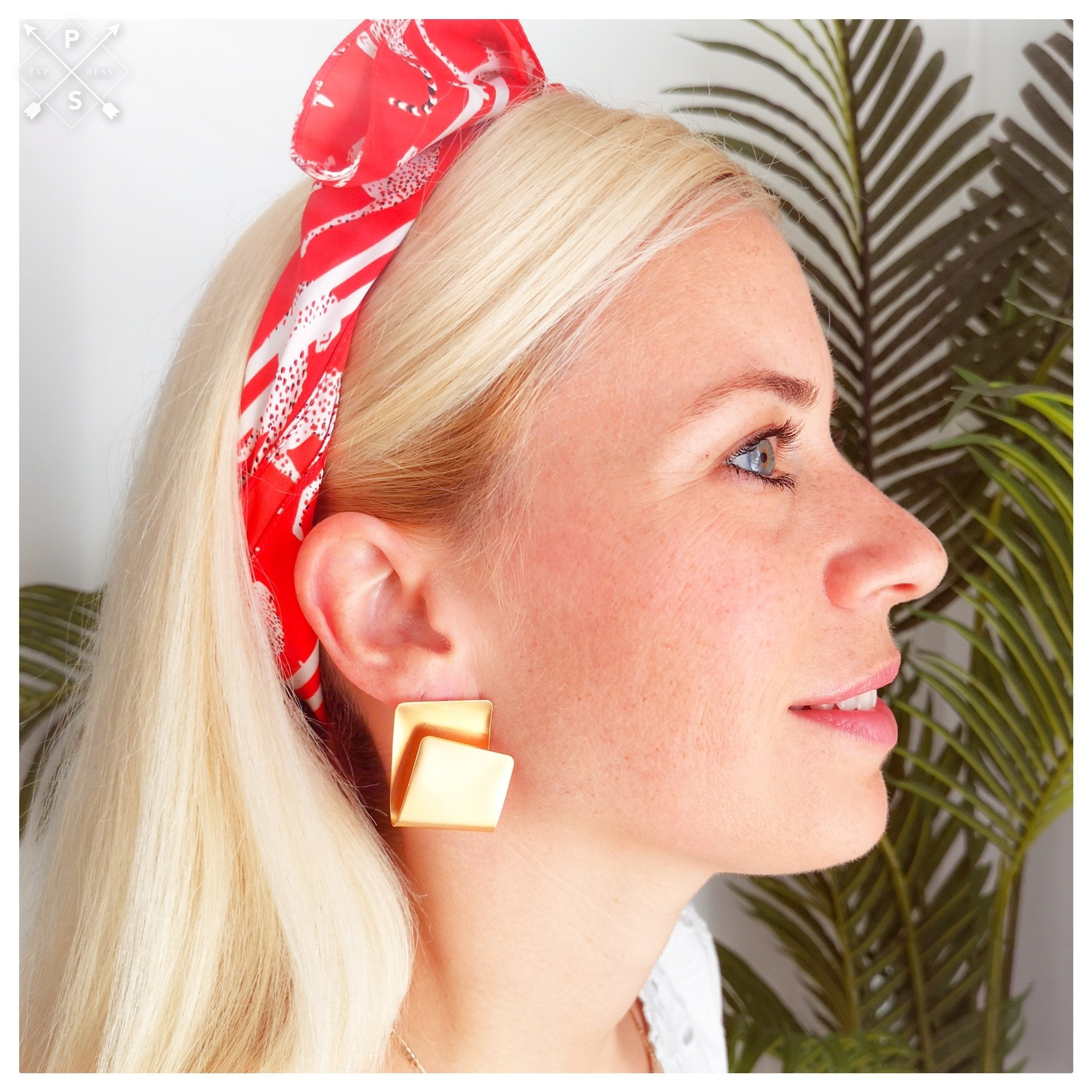 עגילי מלבן רחב מקופל קדמי צמוד