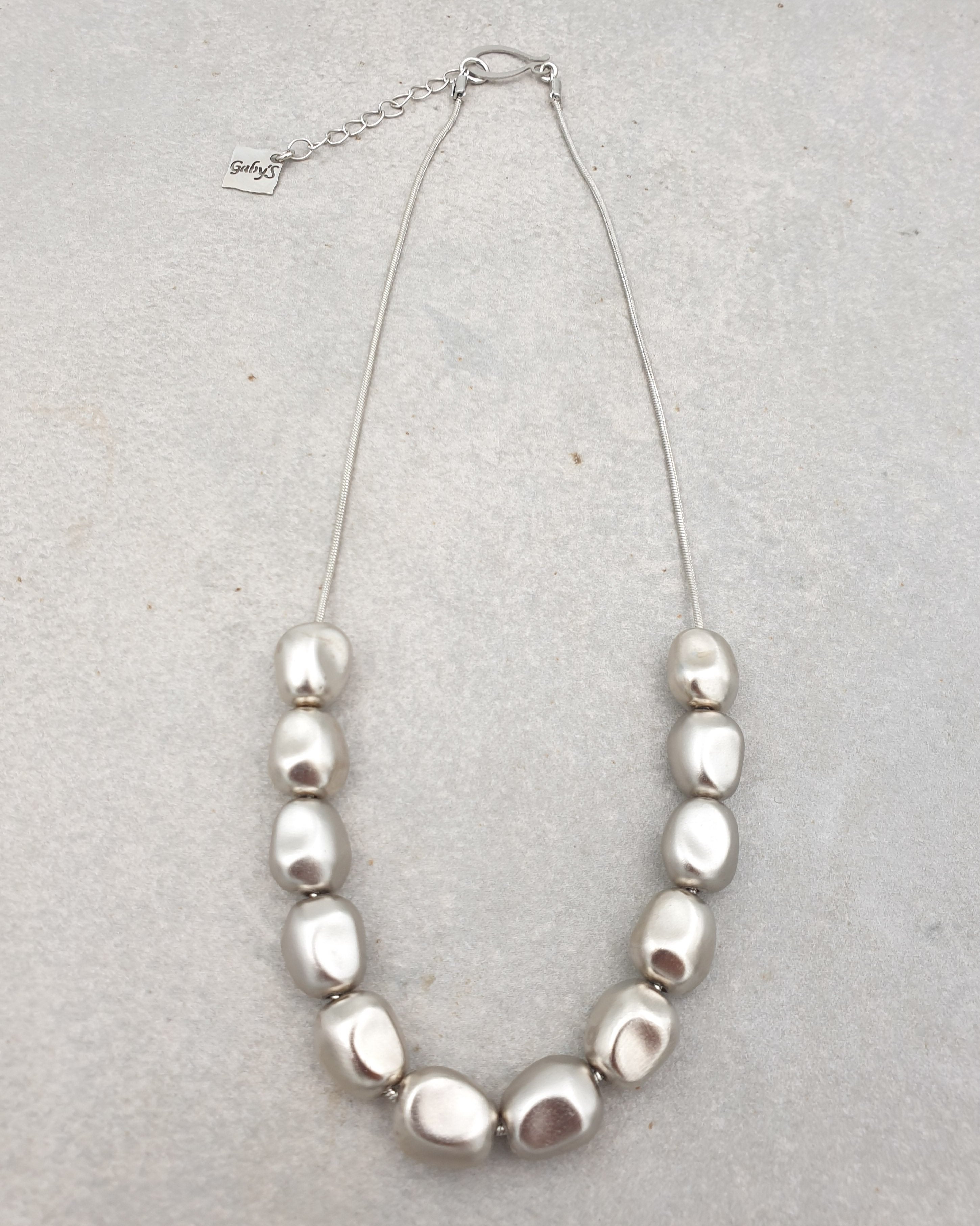 שרשרת סלעים קצרה