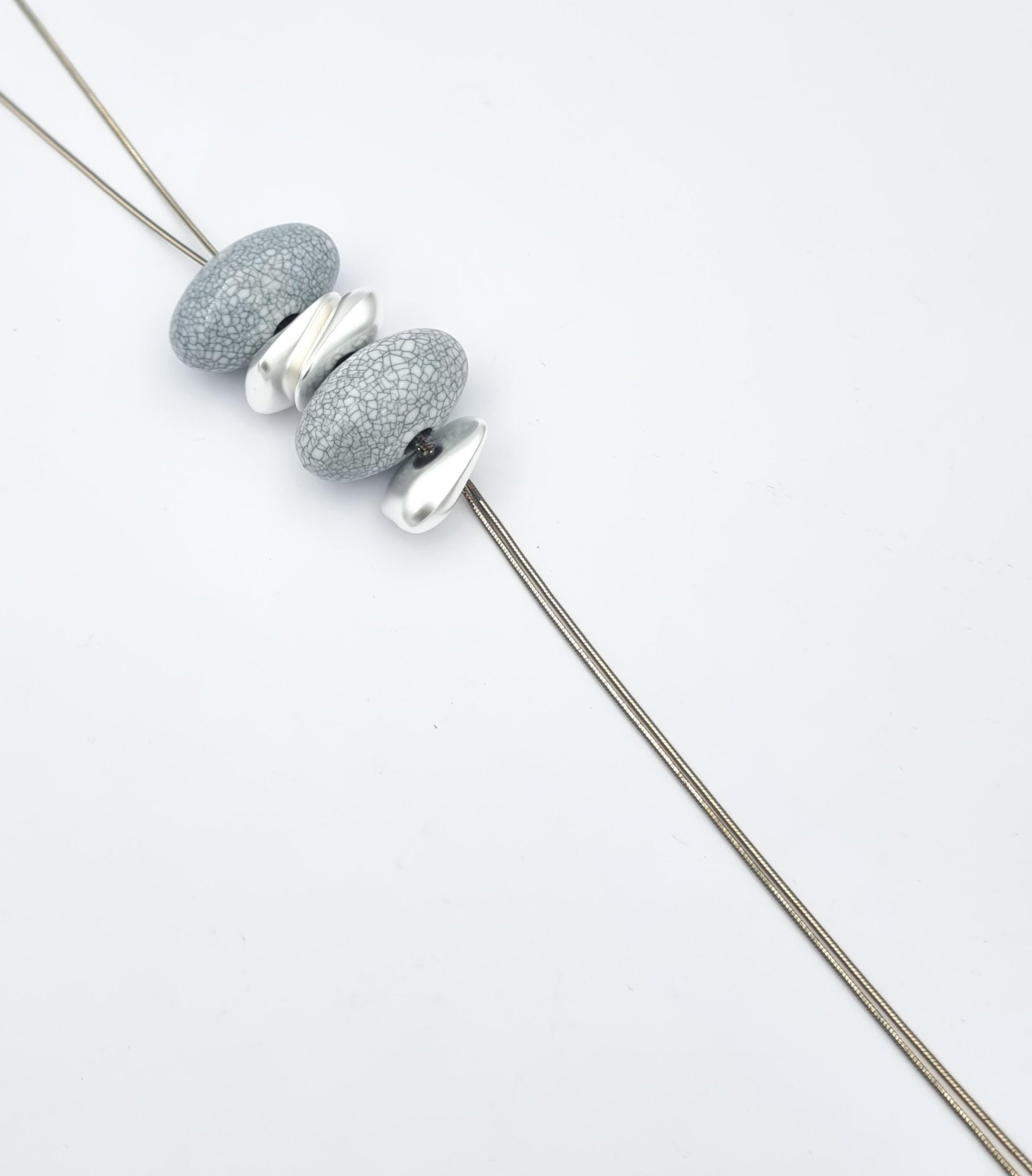 שרשרת עניבה טיפות שיש ופלחים