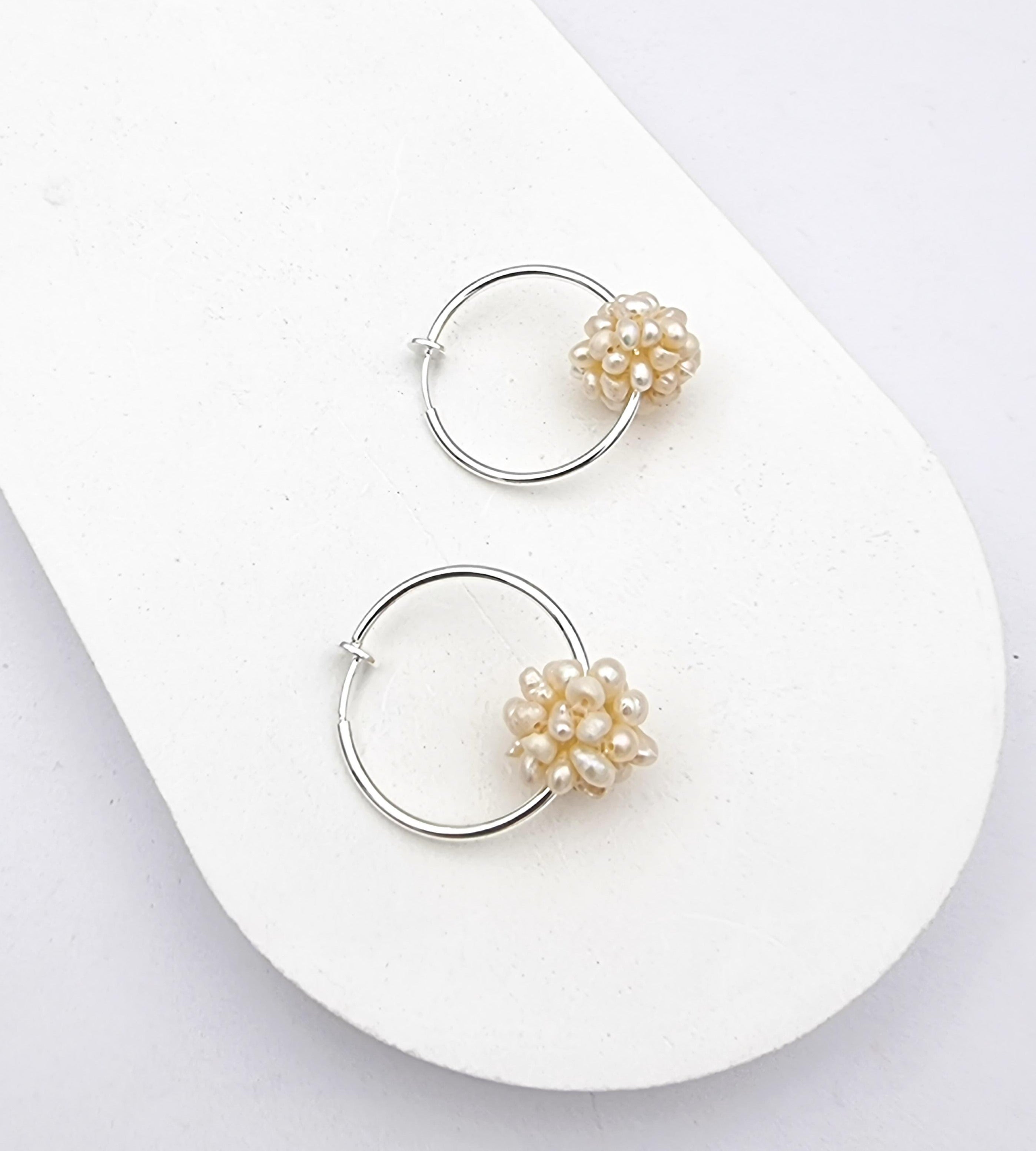 עגילי קליפס ג'יפסי כדור גדול פנינים אמתיות