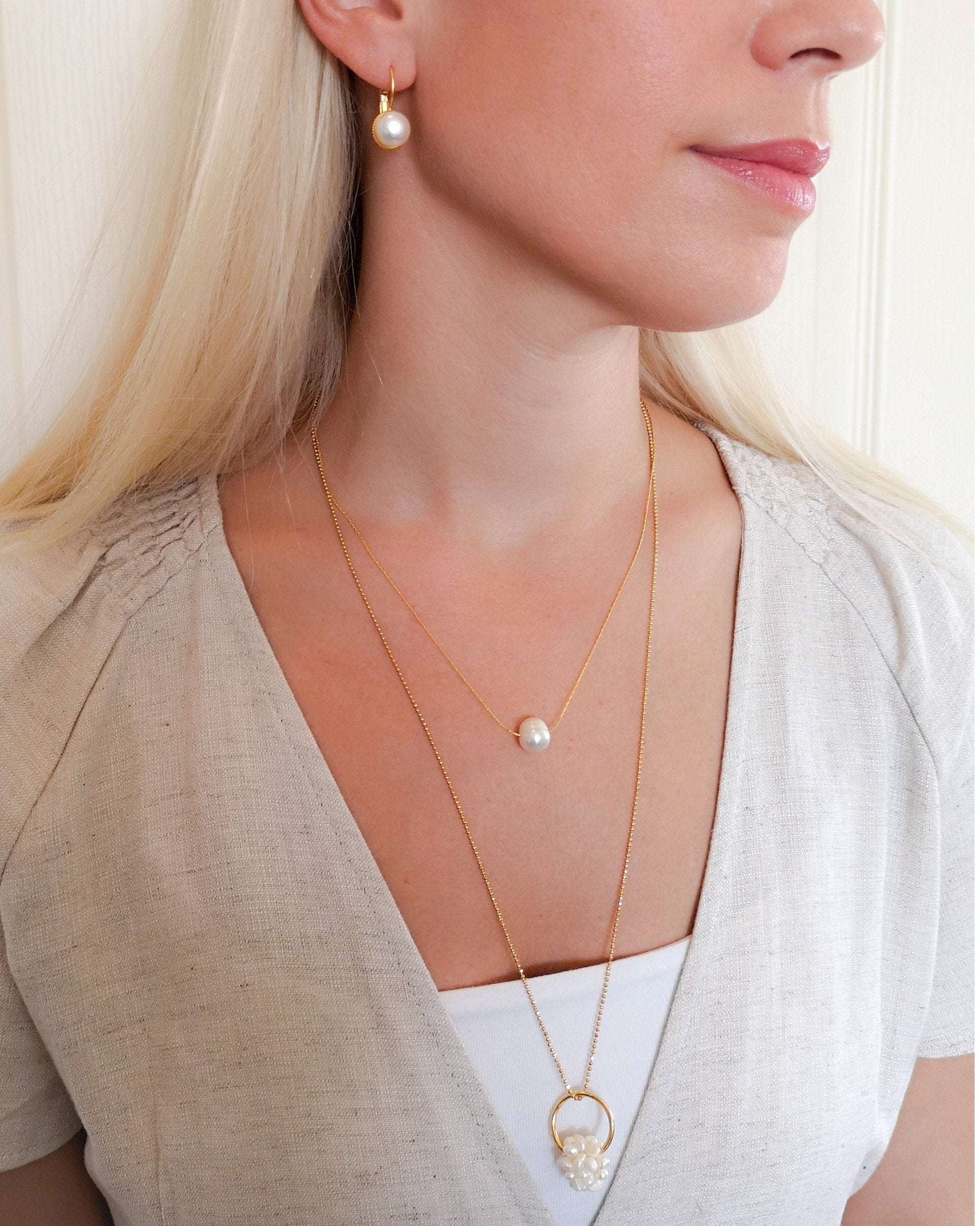 עגילי פנינה אמיתית תלויים זהב