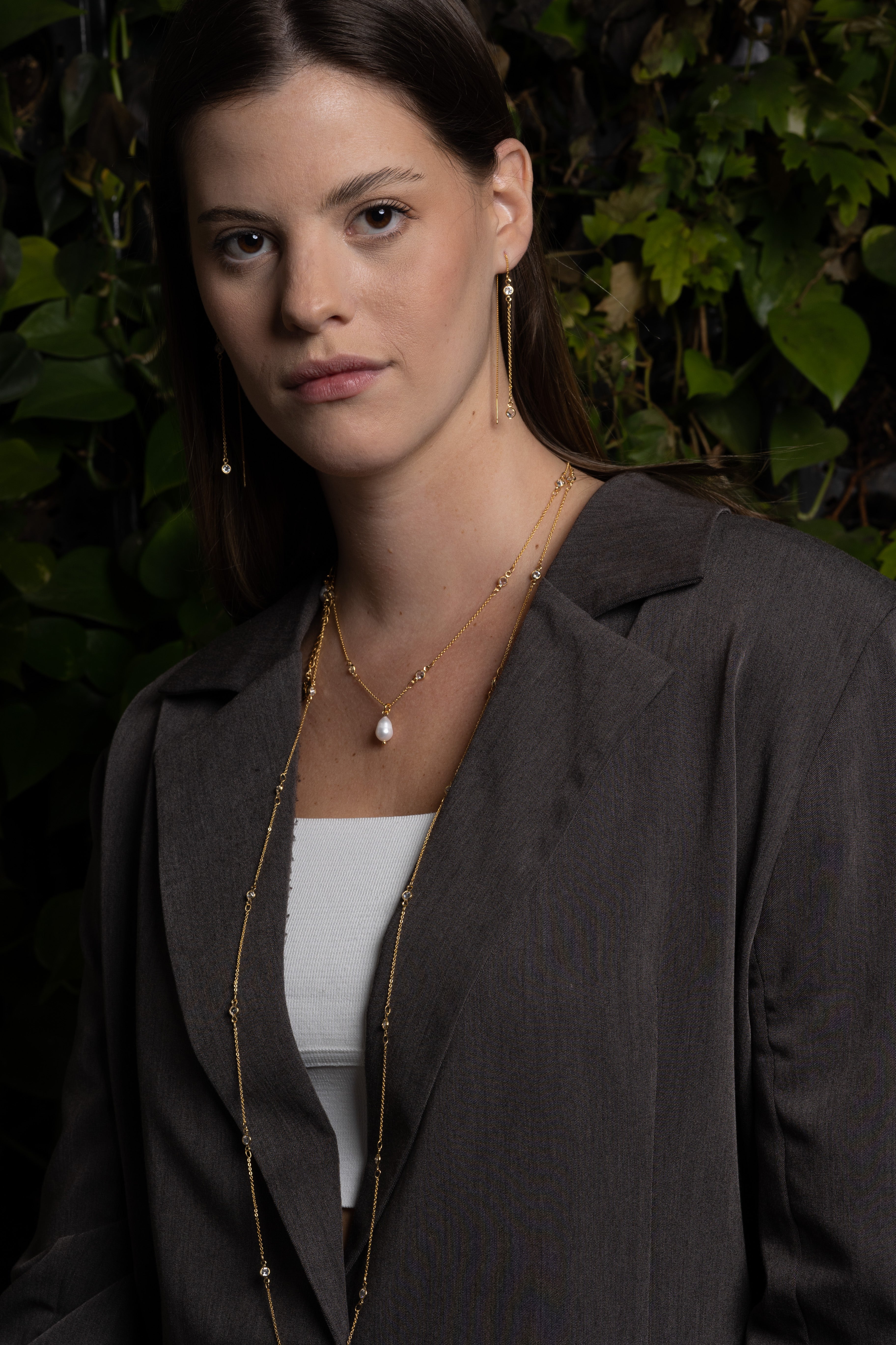 שרשרת זירקונים משובצים ארוכה