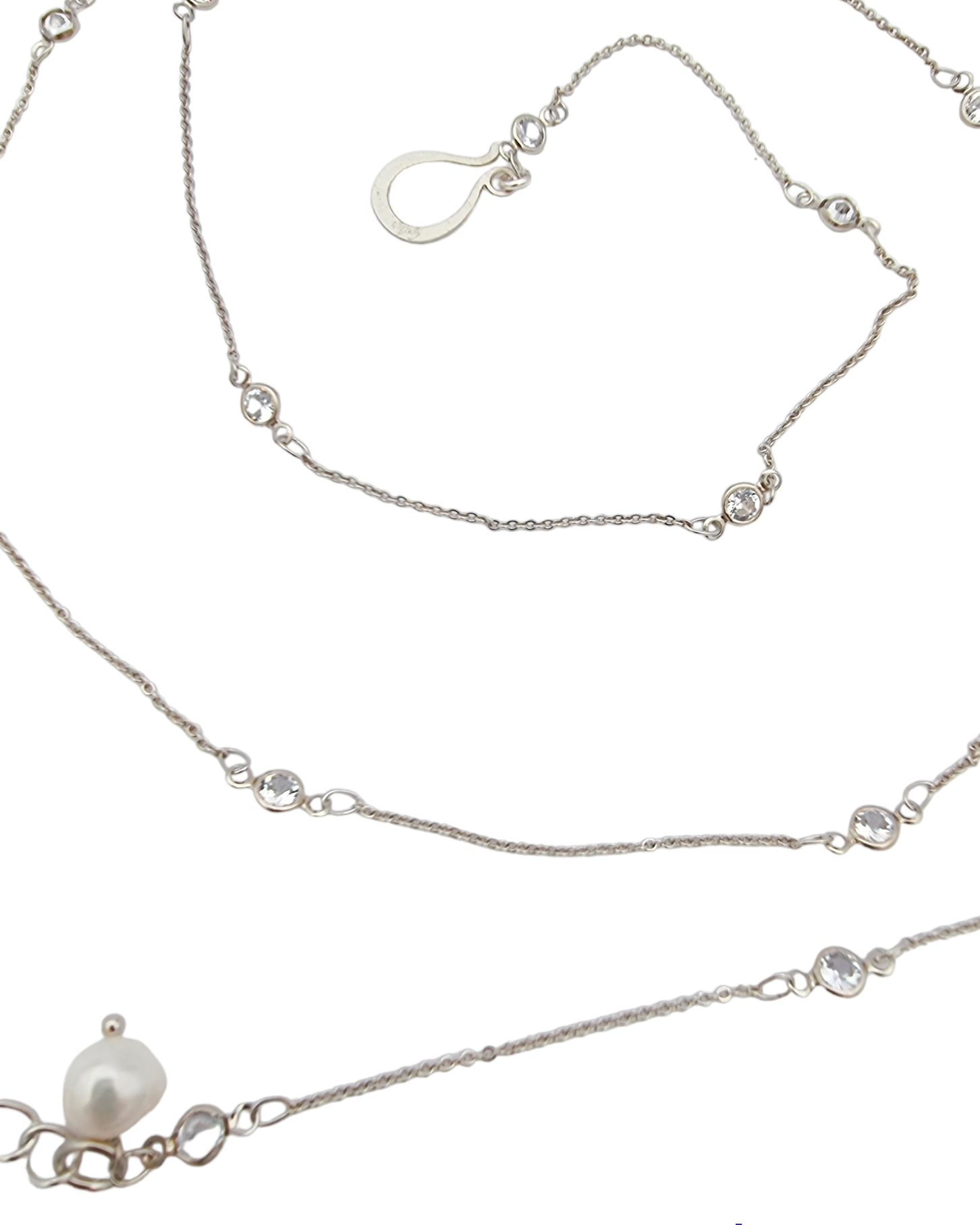 שרשרת זירקונים משובצים ארוכה