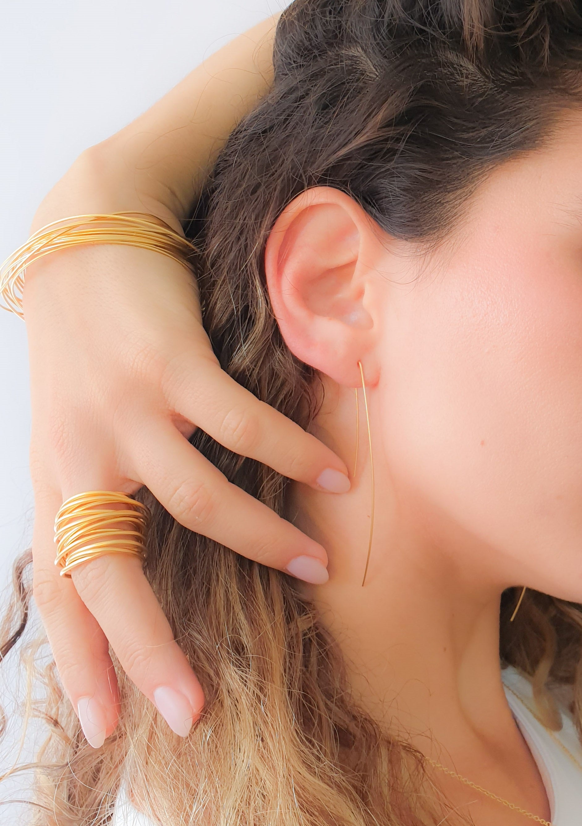 עגילי מעוף קלילים