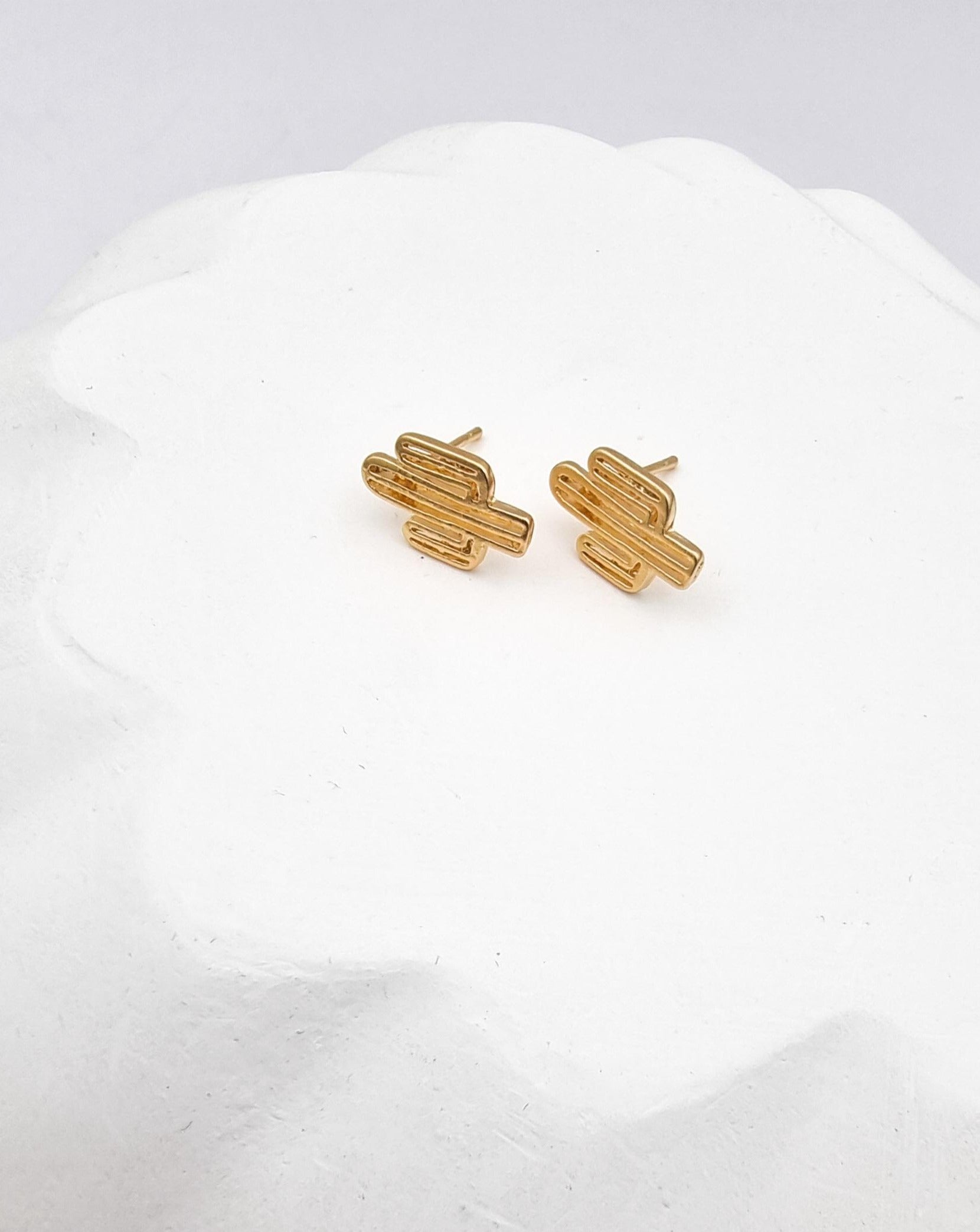 עגילי קקטוס צמודים קטנים