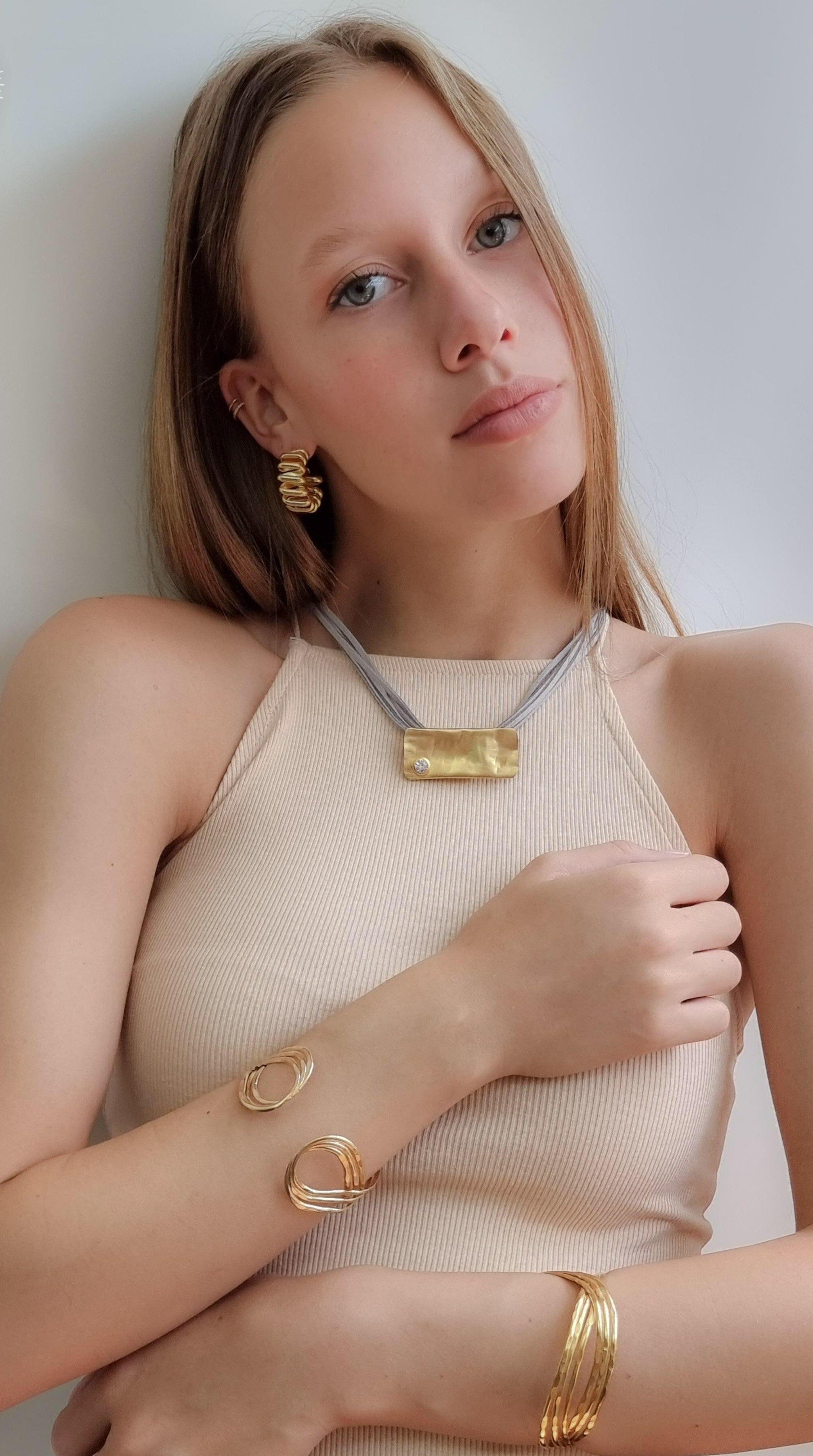 שרשרת מלבנית זירקון עבודת יד