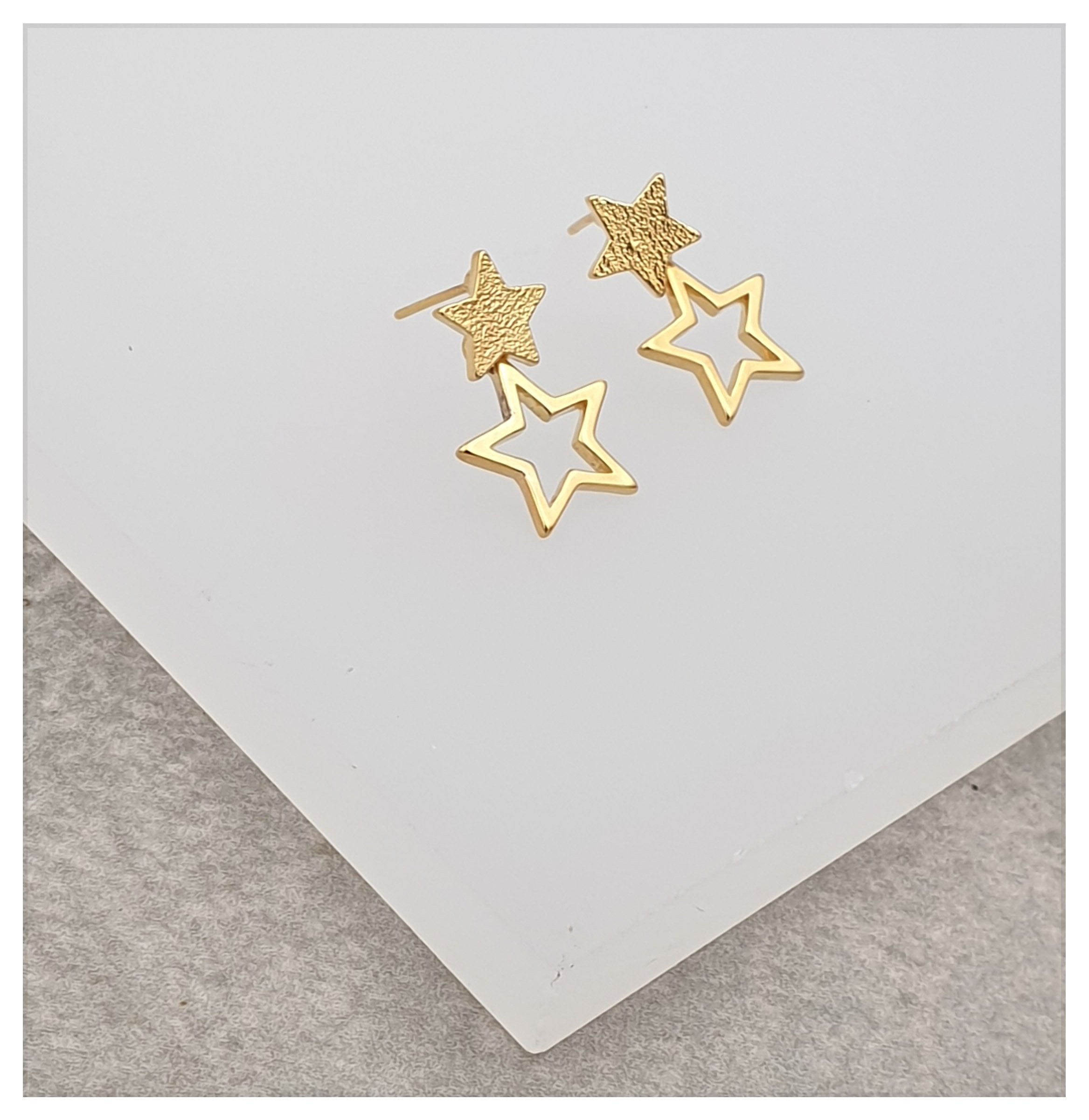 עגילי כוכבים כפולים צמודים זהב