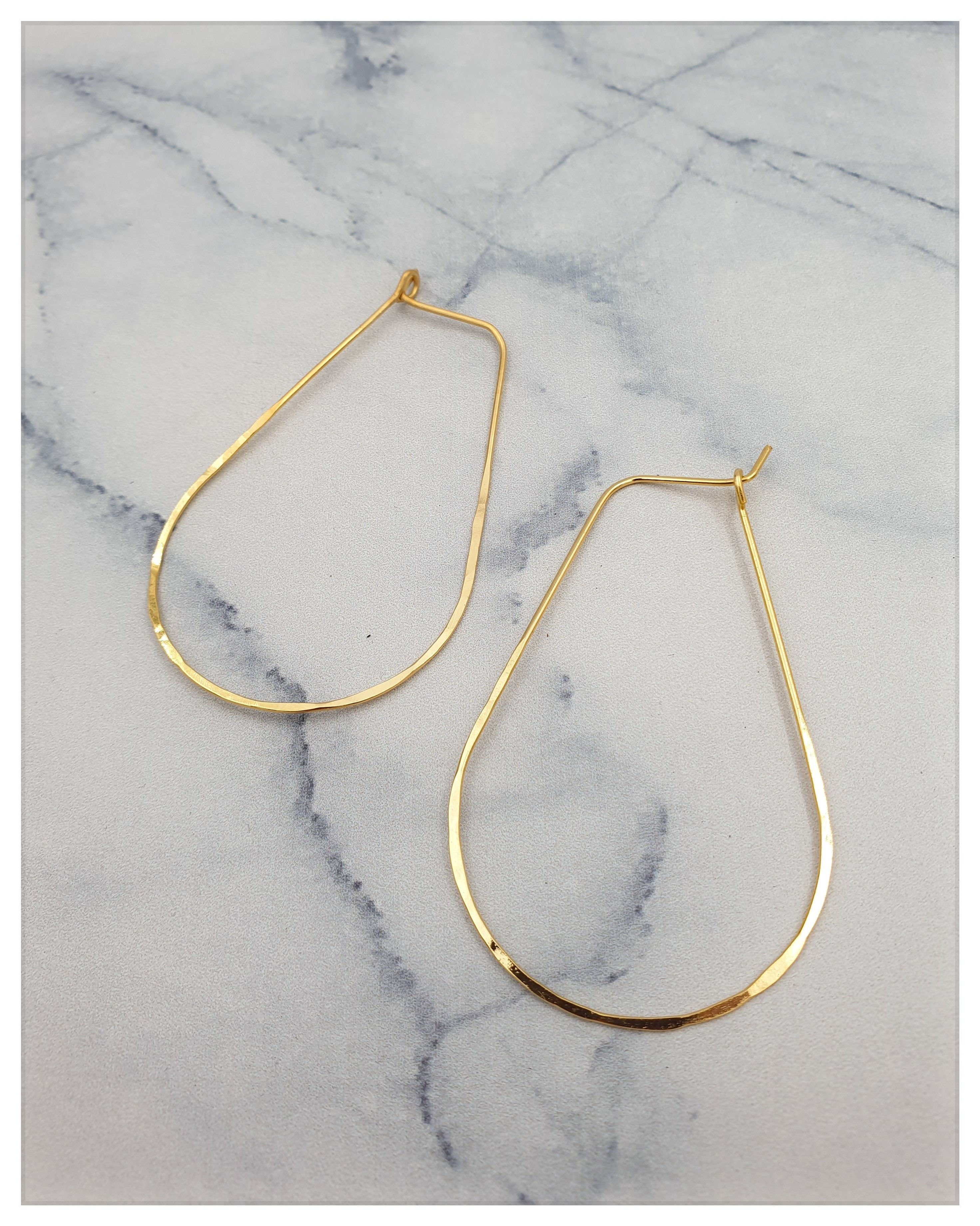 עגילי עבודת יד U